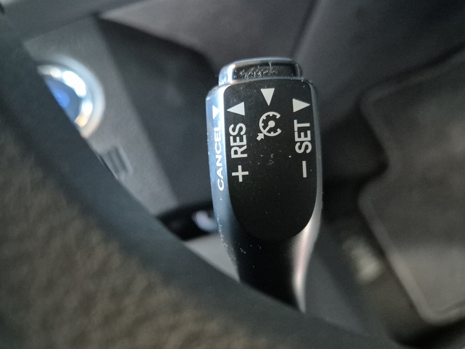 TOYOTA Auris 1.8 16V HSD Linea Trend-image-14