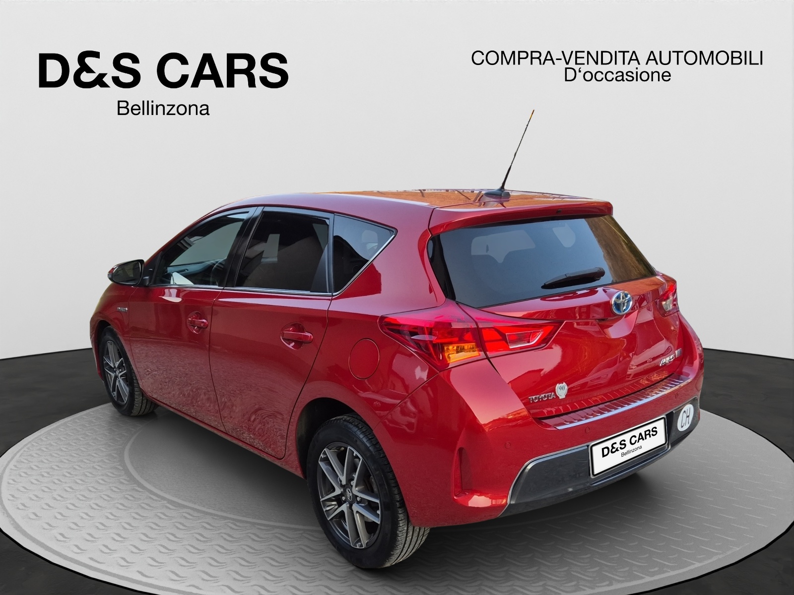 TOYOTA Auris 1.8 16V HSD Linea Trend-image-2