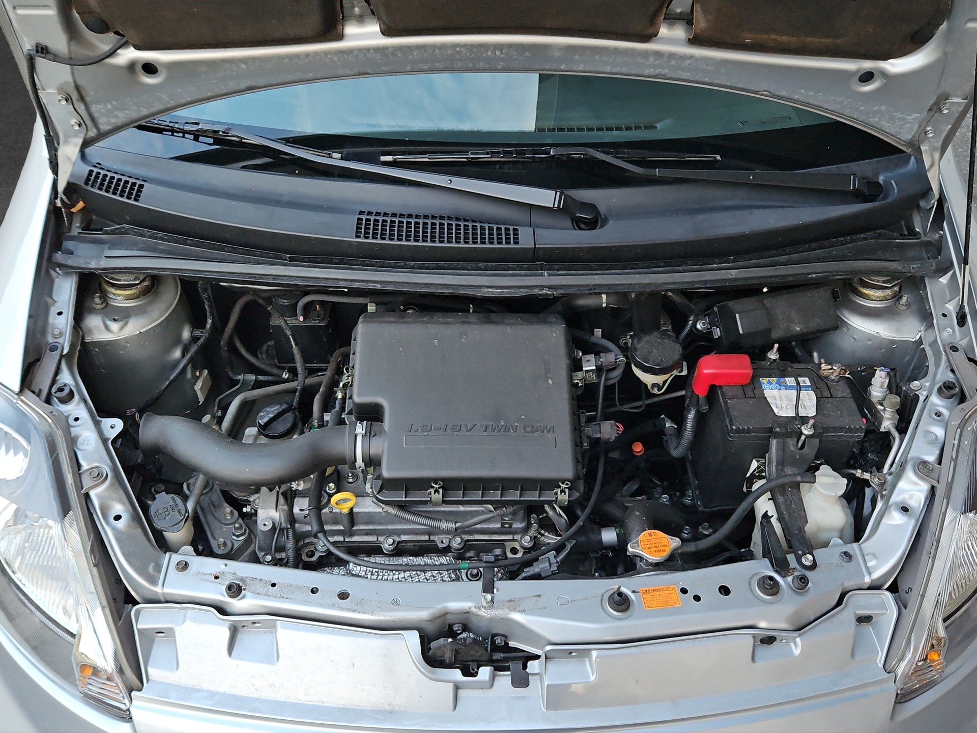 DAIHATSU Sirion 1.3 S eco-4WD Automatic-image-8