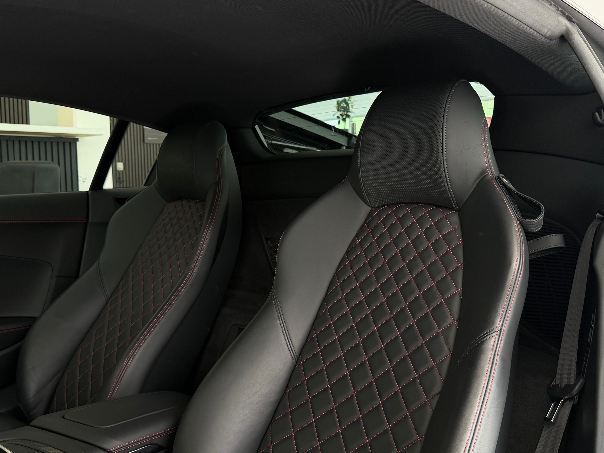 AUDI R8 Coupé performance S-Tronic **PPF Folie**-image-13