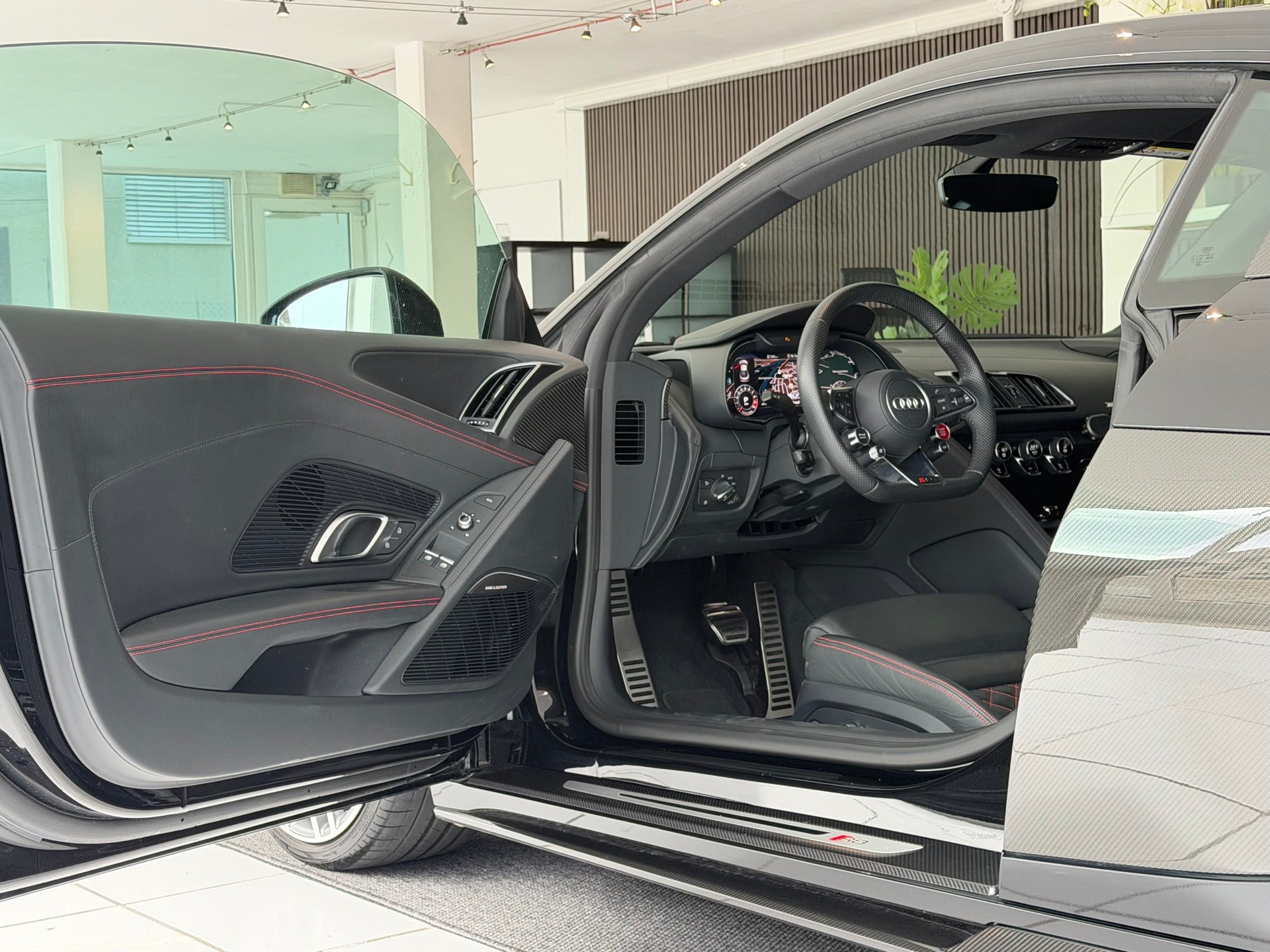AUDI R8 Coupé performance S-Tronic **PPF Folie**-image-10