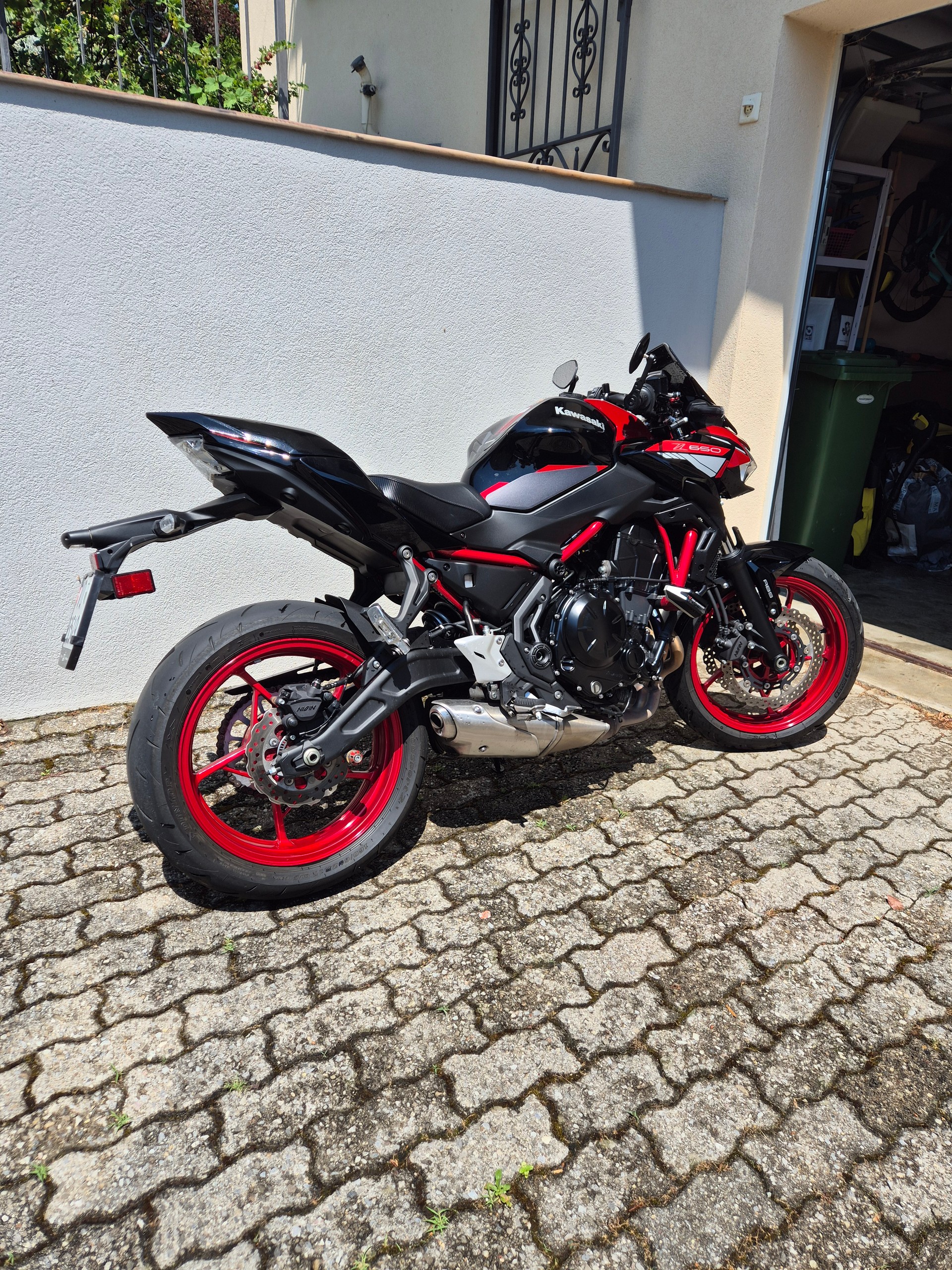 KAWASAKI Z 650-image-1