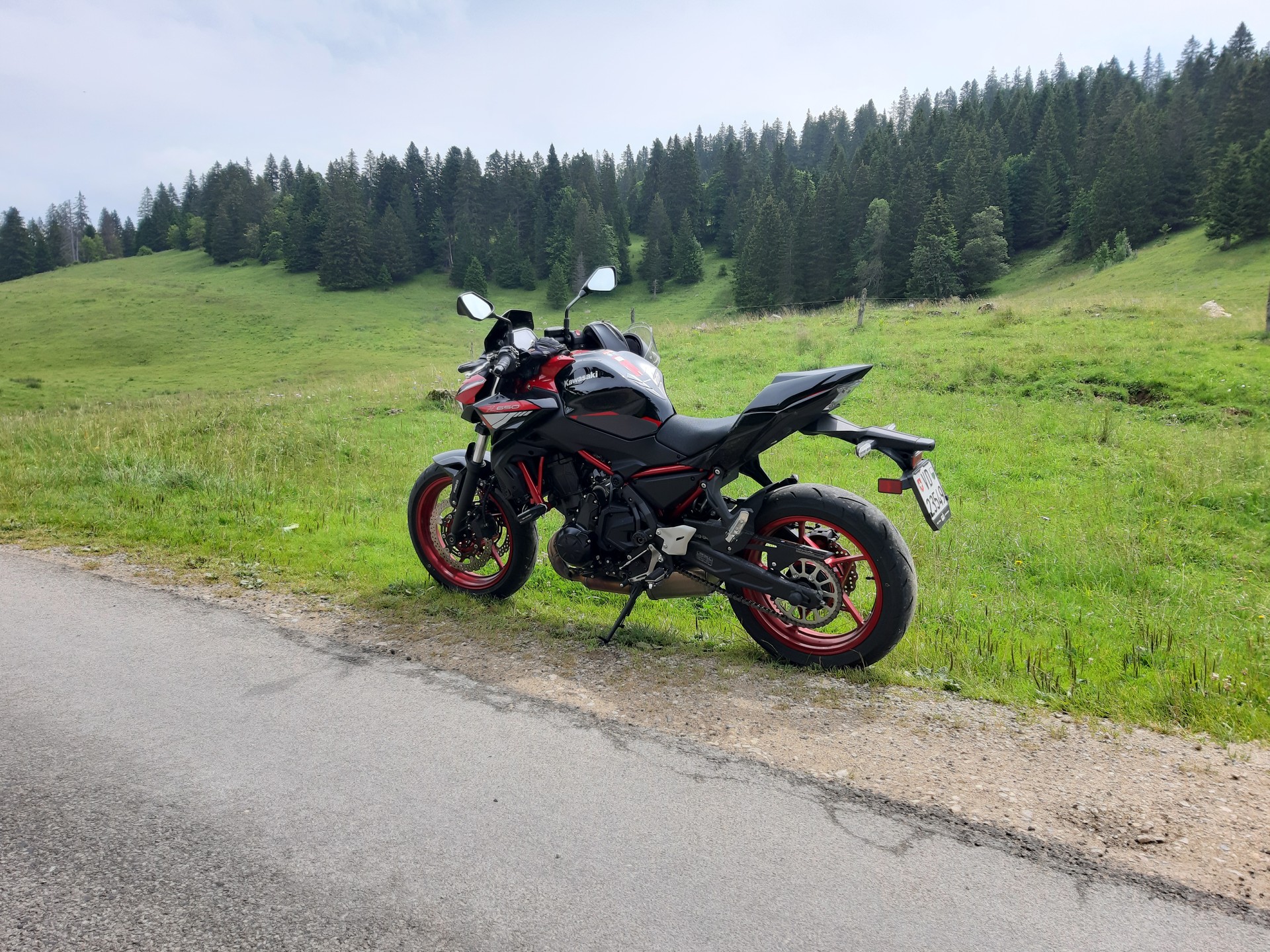 KAWASAKI Z 650-image-2