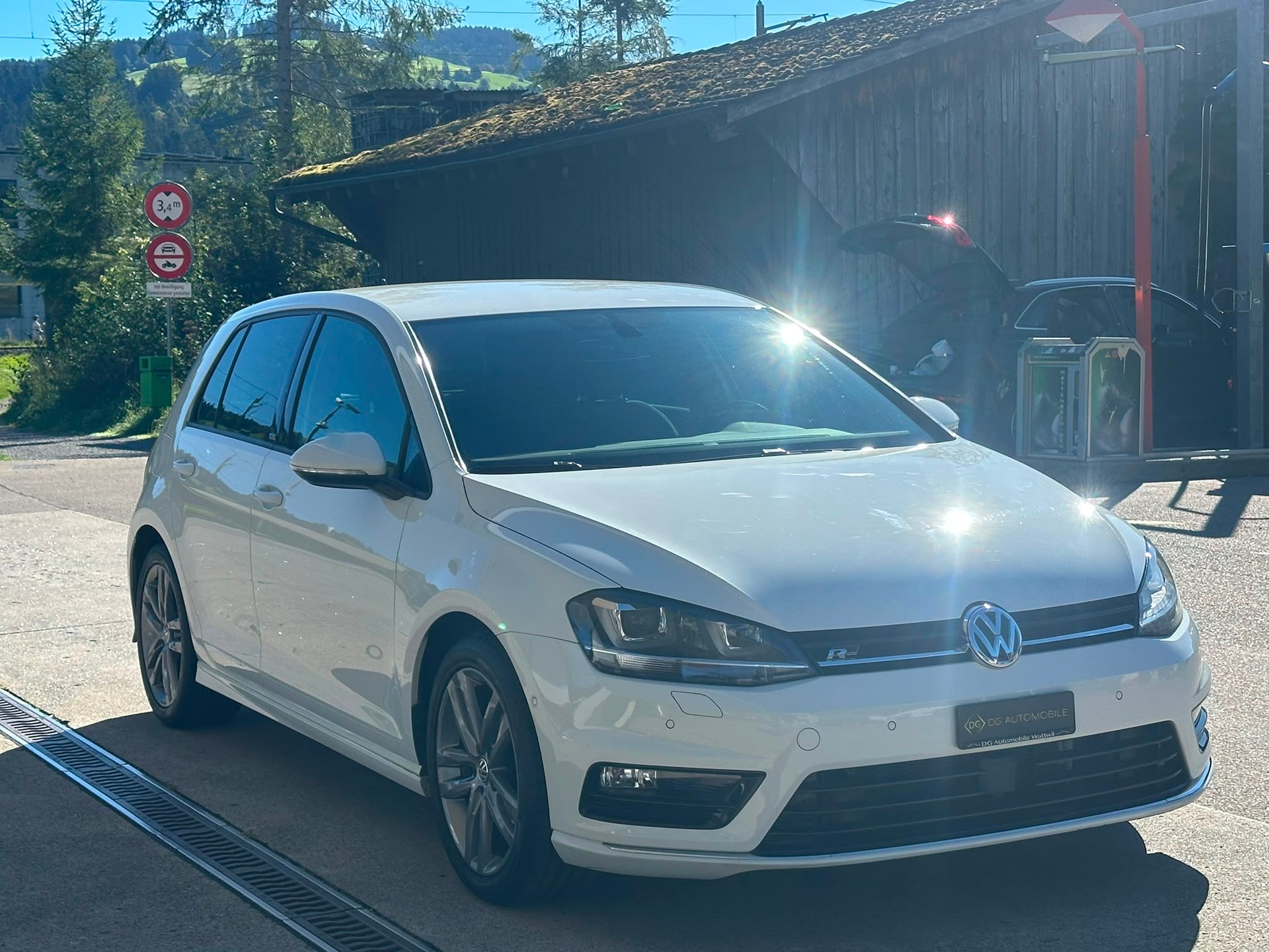 VW Golf 2.0 TDI Allstar R-Line 4Motion-showroom-element-2