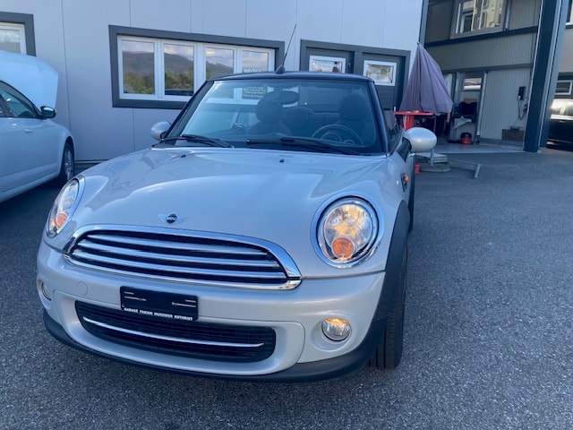 MINI Cooper Cabriolet-showroom-element-1