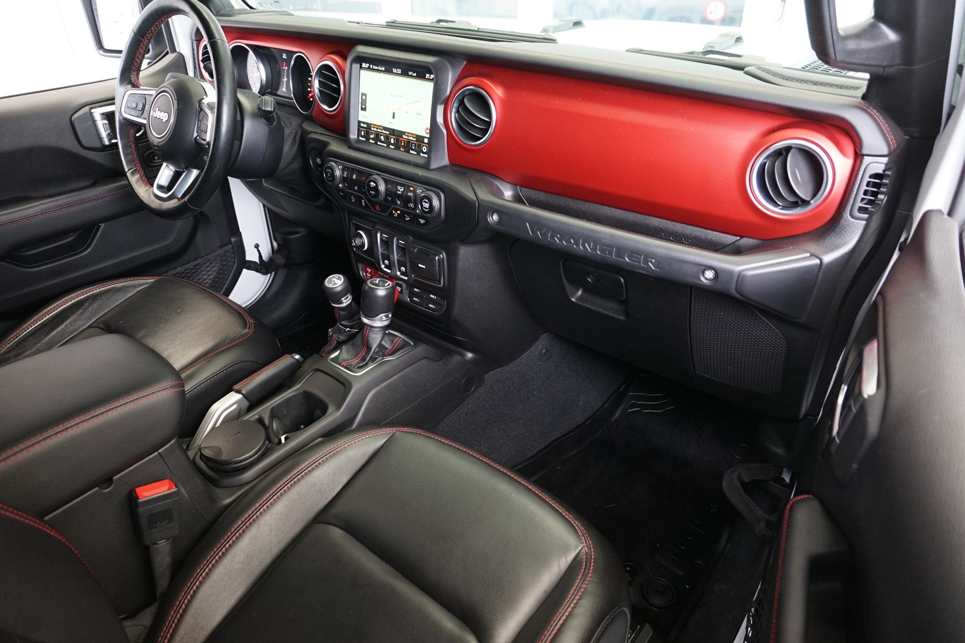 JEEP Wrangler 2.0 Turbo 272 PS Rubicon CH-Auto mit Gratisservice-image-16
