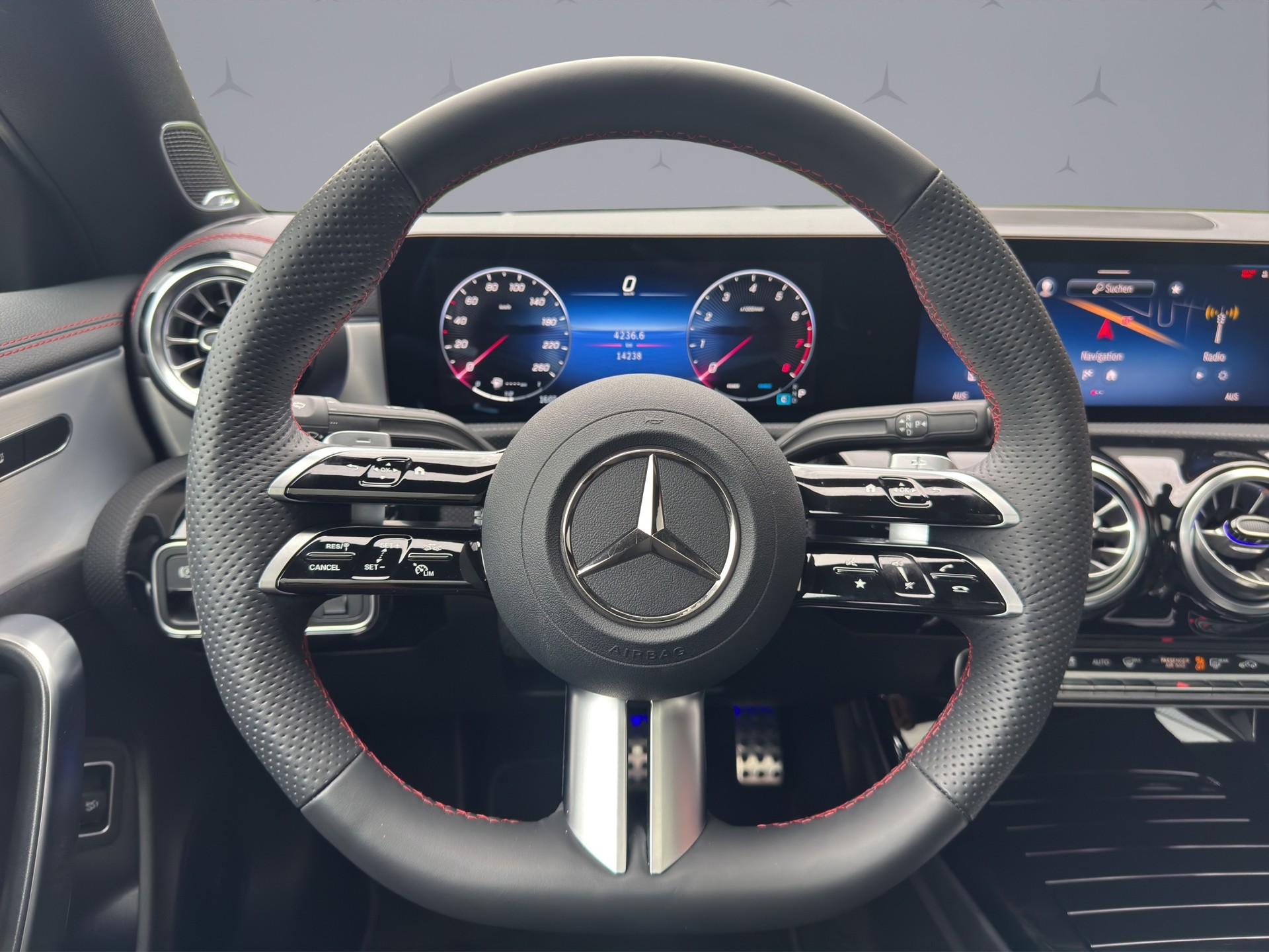MERCEDES-BENZ CLA 250 AMG Line 4matic-image-11
