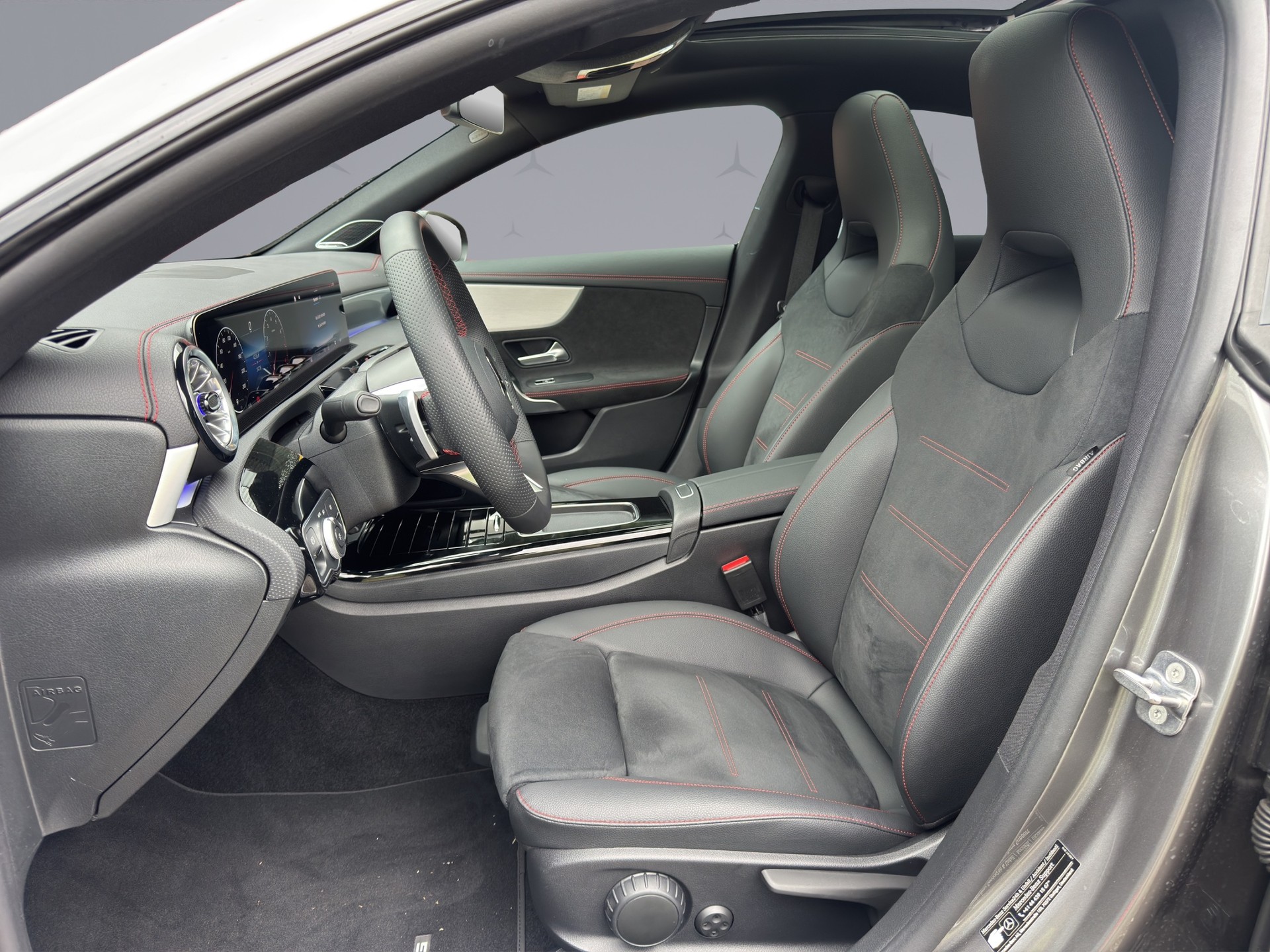 MERCEDES-BENZ CLA 250 AMG Line 4matic-image-9