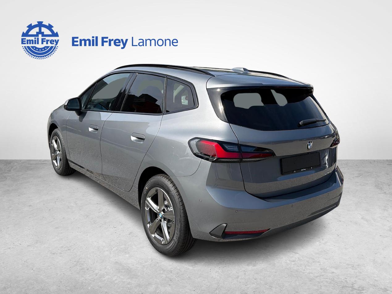 BMW 218d Active Tourer-showroom-element-2