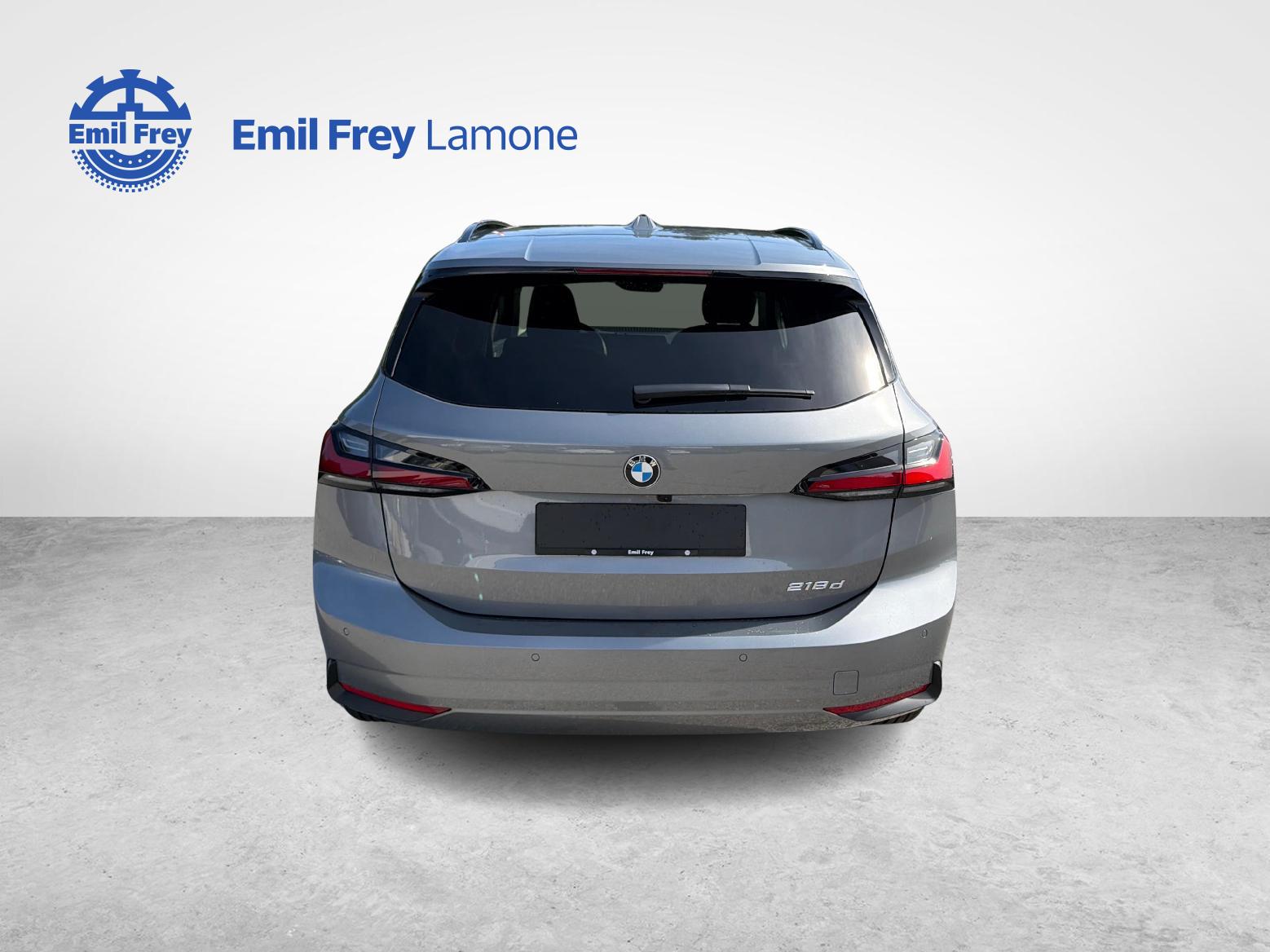 BMW 218d Active Tourer-showroom-element-3
