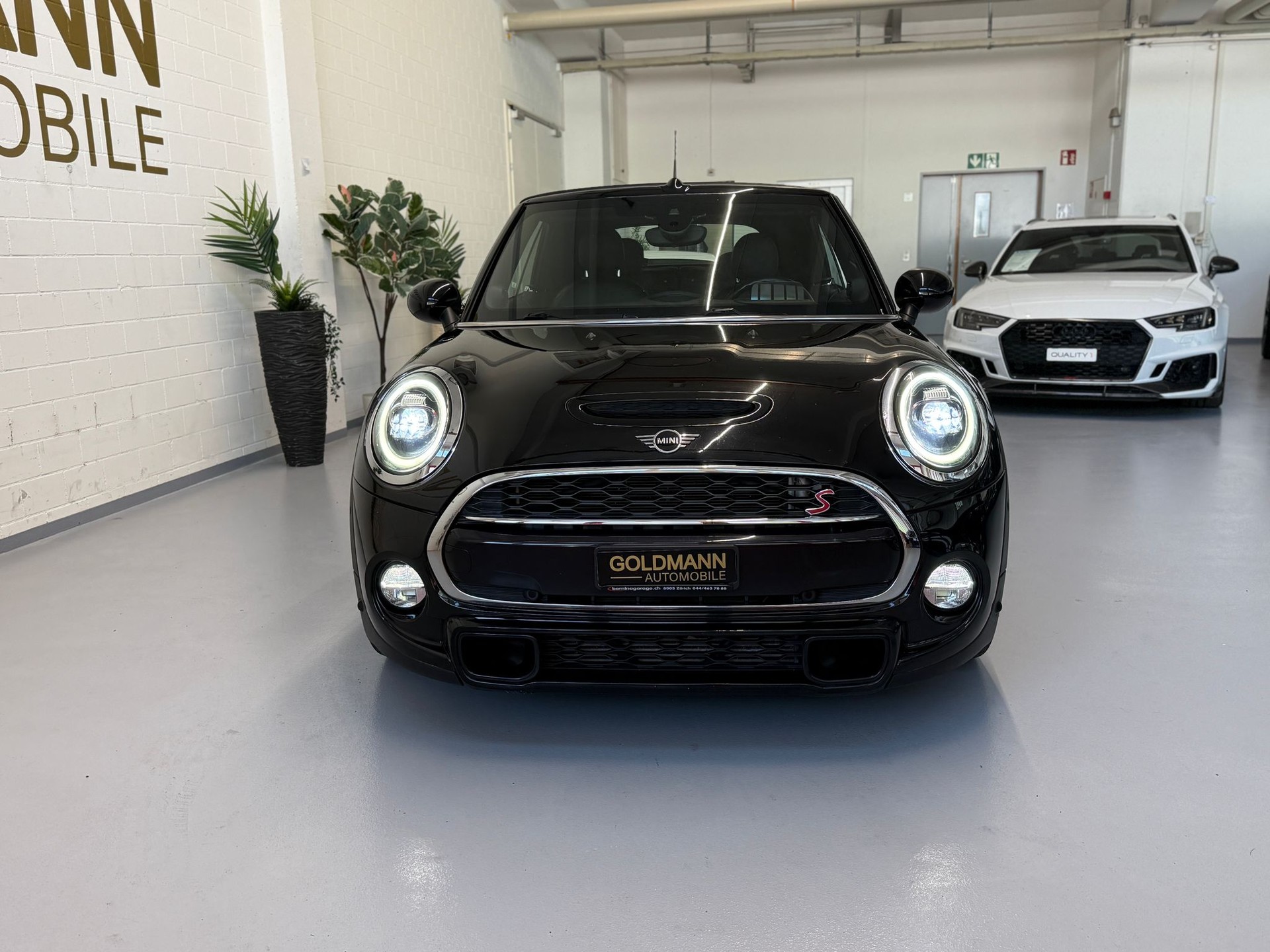 MINI Cooper SD Cabriolet Steptronic-showroom-element-1