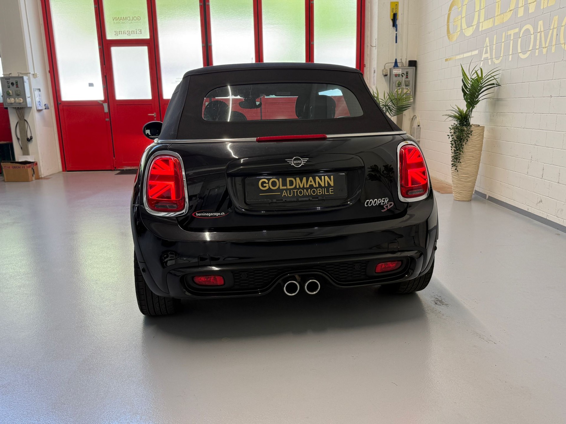 MINI Cooper SD Cabriolet Steptronic-image-5