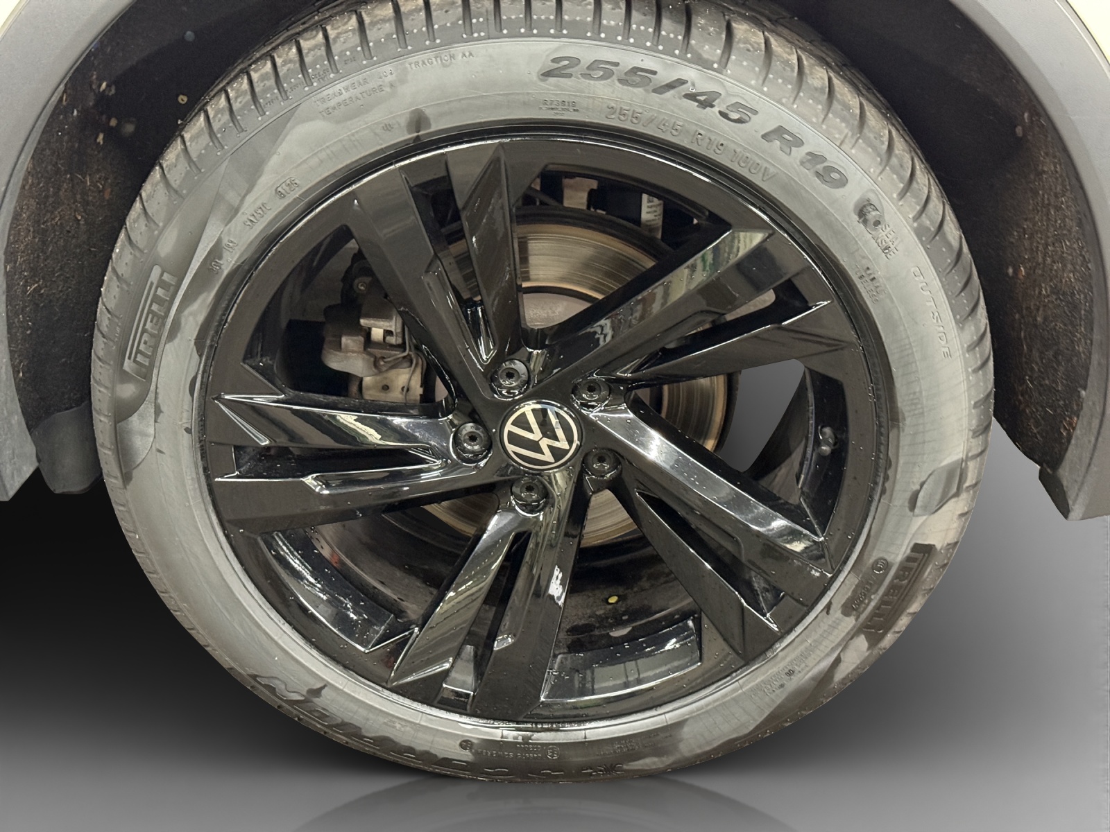 VW Tiguan 2.0TSI R-Line 4Motion DSG-image-14