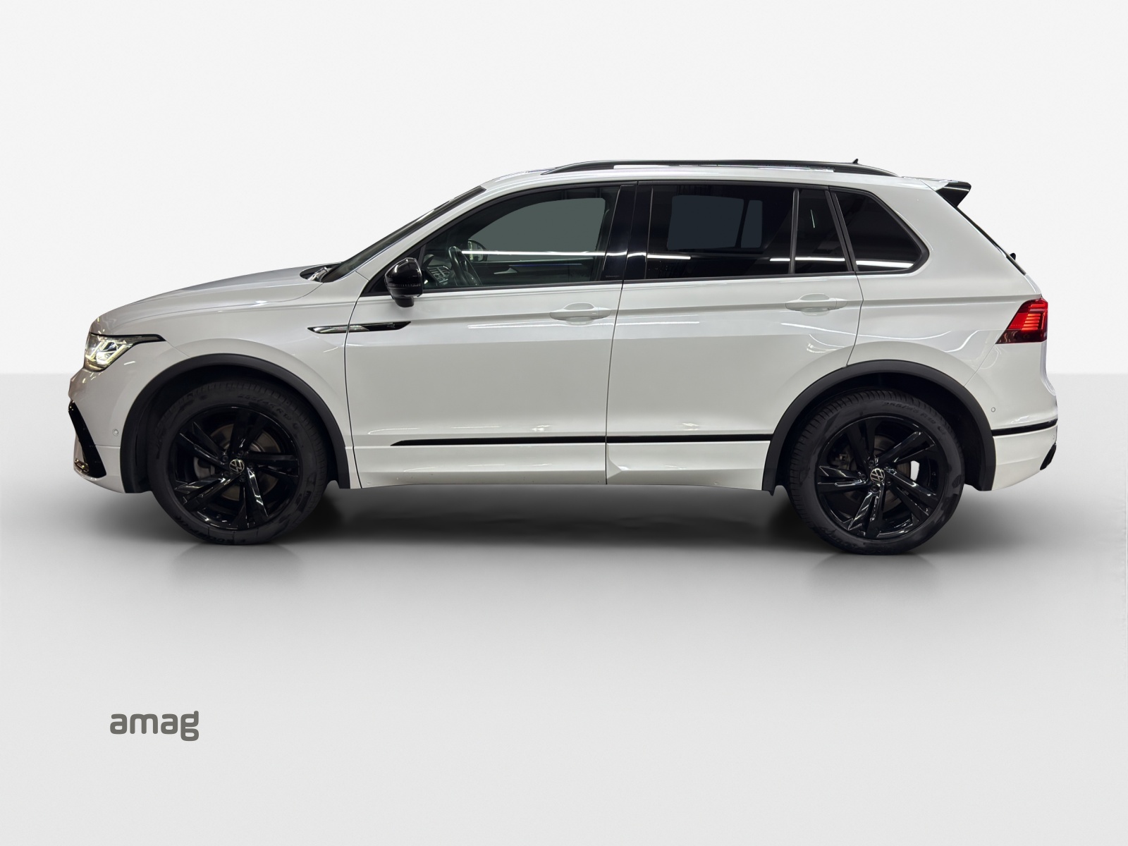 VW Tiguan 2.0TSI R-Line 4Motion DSG-showroom-element-1
