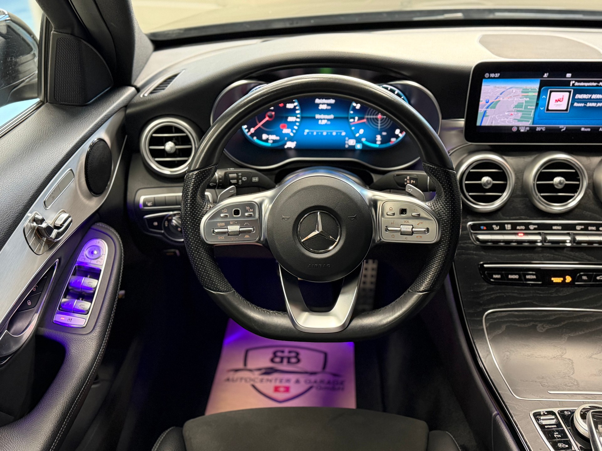 MERCEDES-BENZ C 200 Swiss Star AMG Line 4M 9G-Tronic-image-16