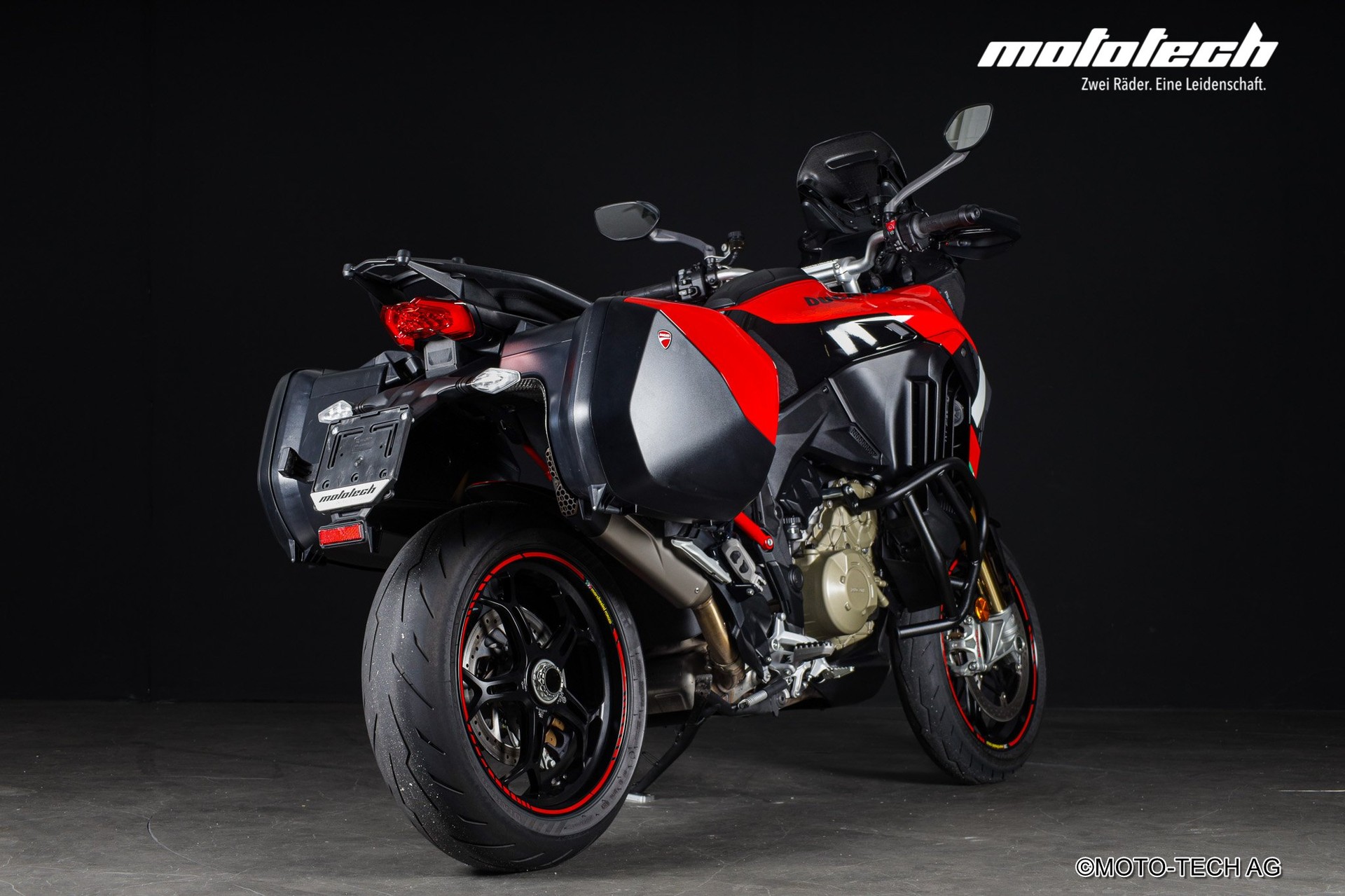 DUCATI Multistrada V4 Pikes Peak-image-2