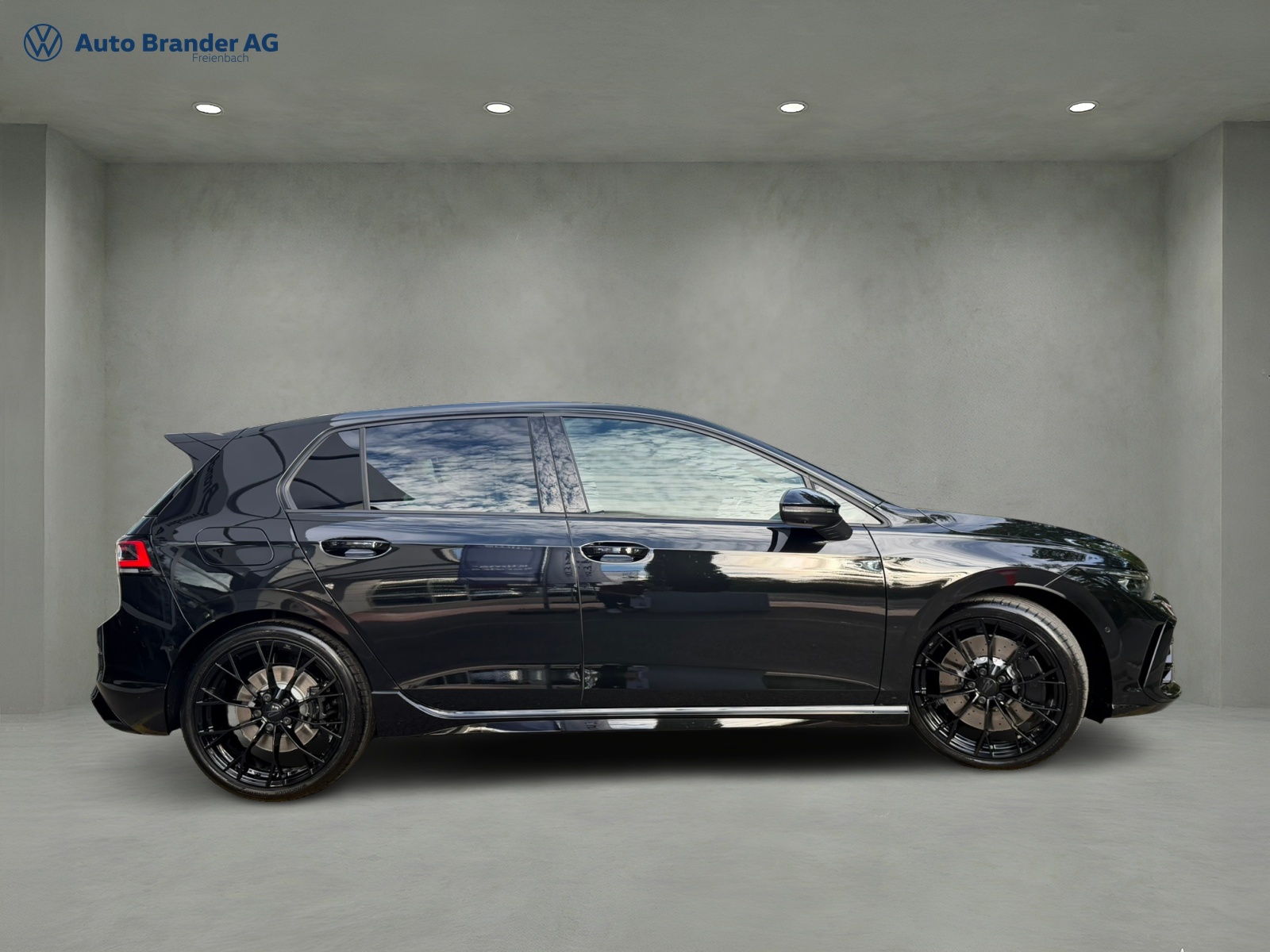 VW Golf 2.0 TSI R DSG 4 Motion-image-5