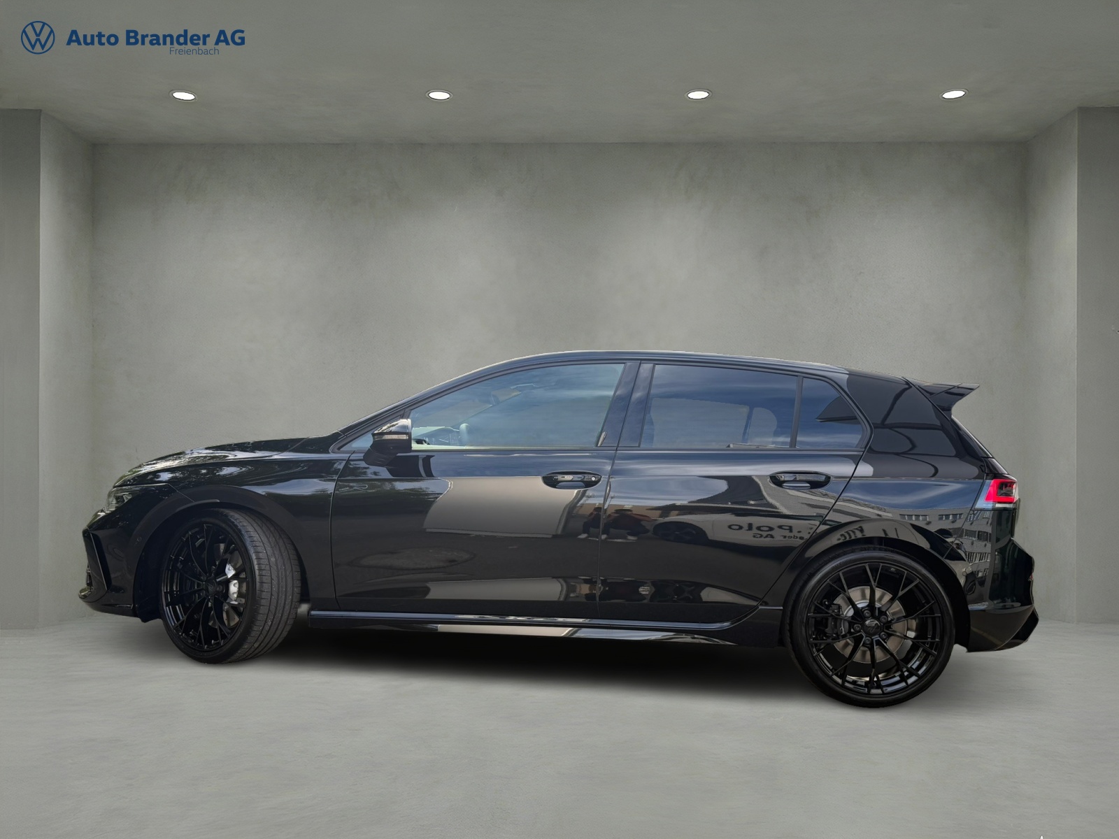 VW Golf 2.0 TSI R DSG 4 Motion-showroom-element-3