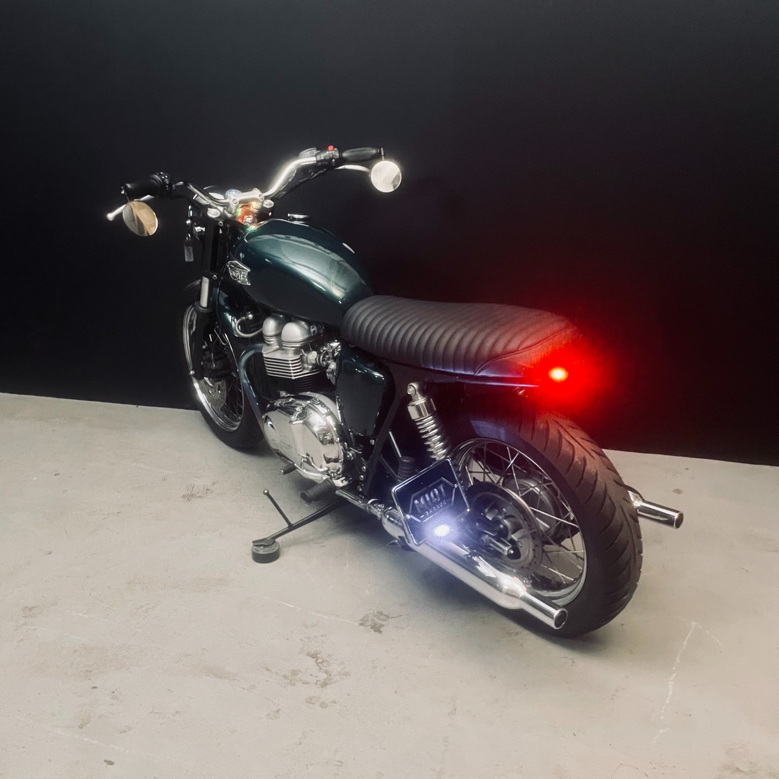 TRIUMPH Bonneville 800-image-6