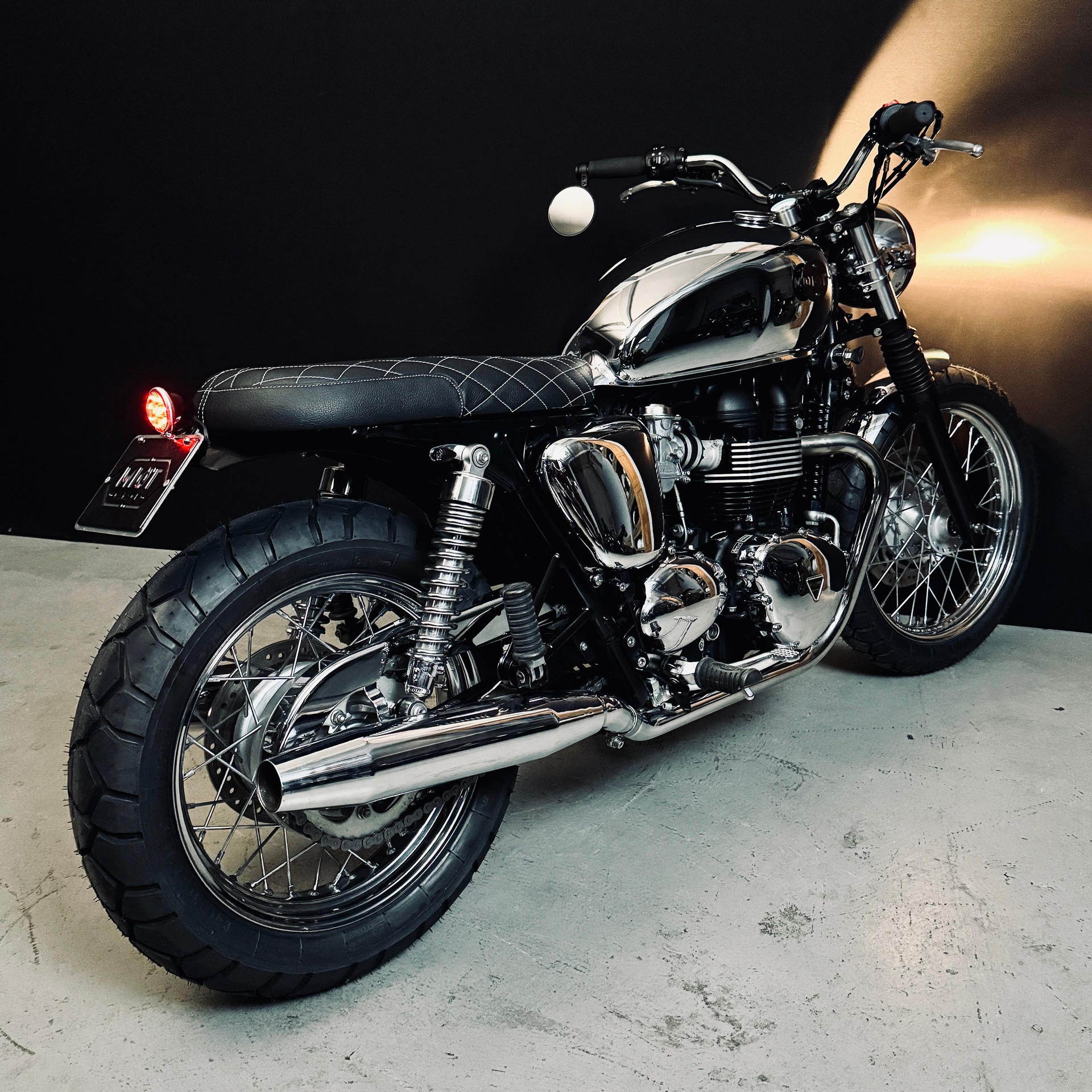 TRIUMPH Bonneville Spirit-image-3