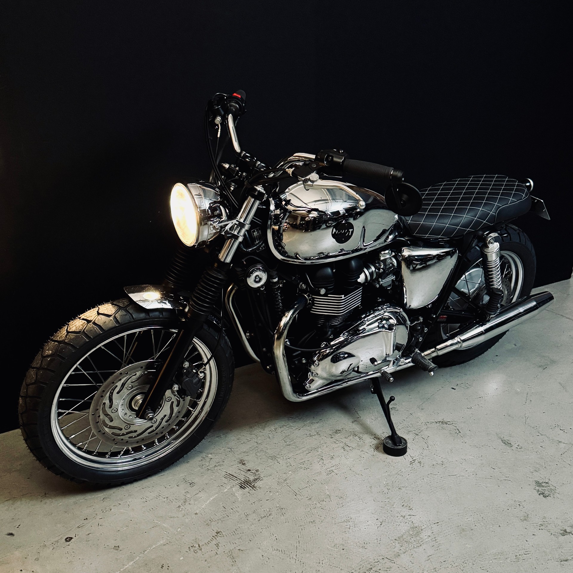 TRIUMPH Bonneville Spirit-image-5