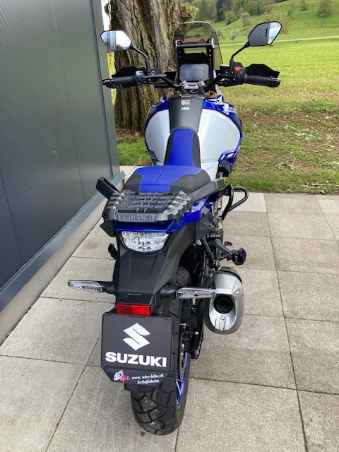 SUZUKI DL 1050 DE-image-1