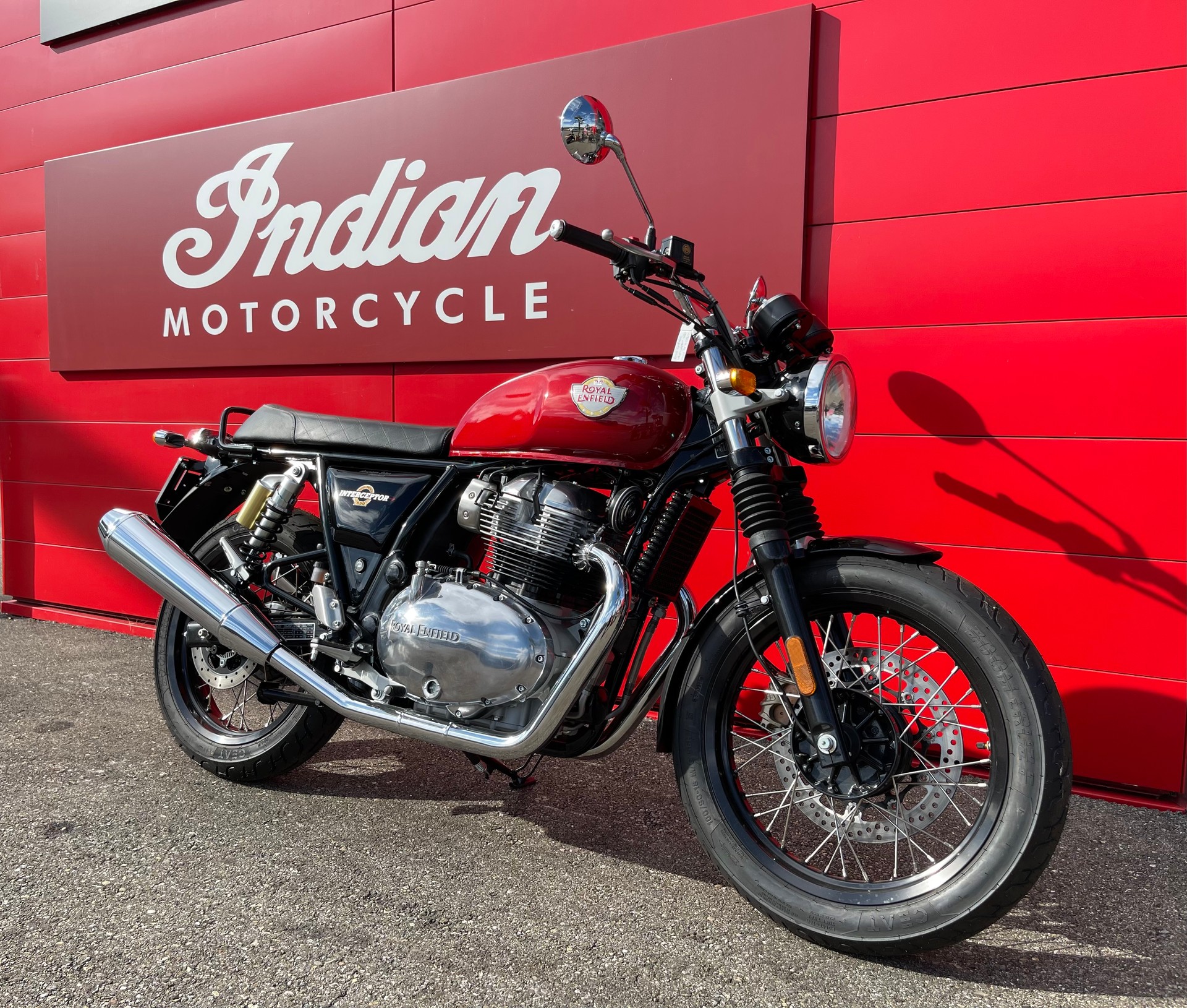 ROYAL ENFIELD Interceptor 650 Standard-image-2