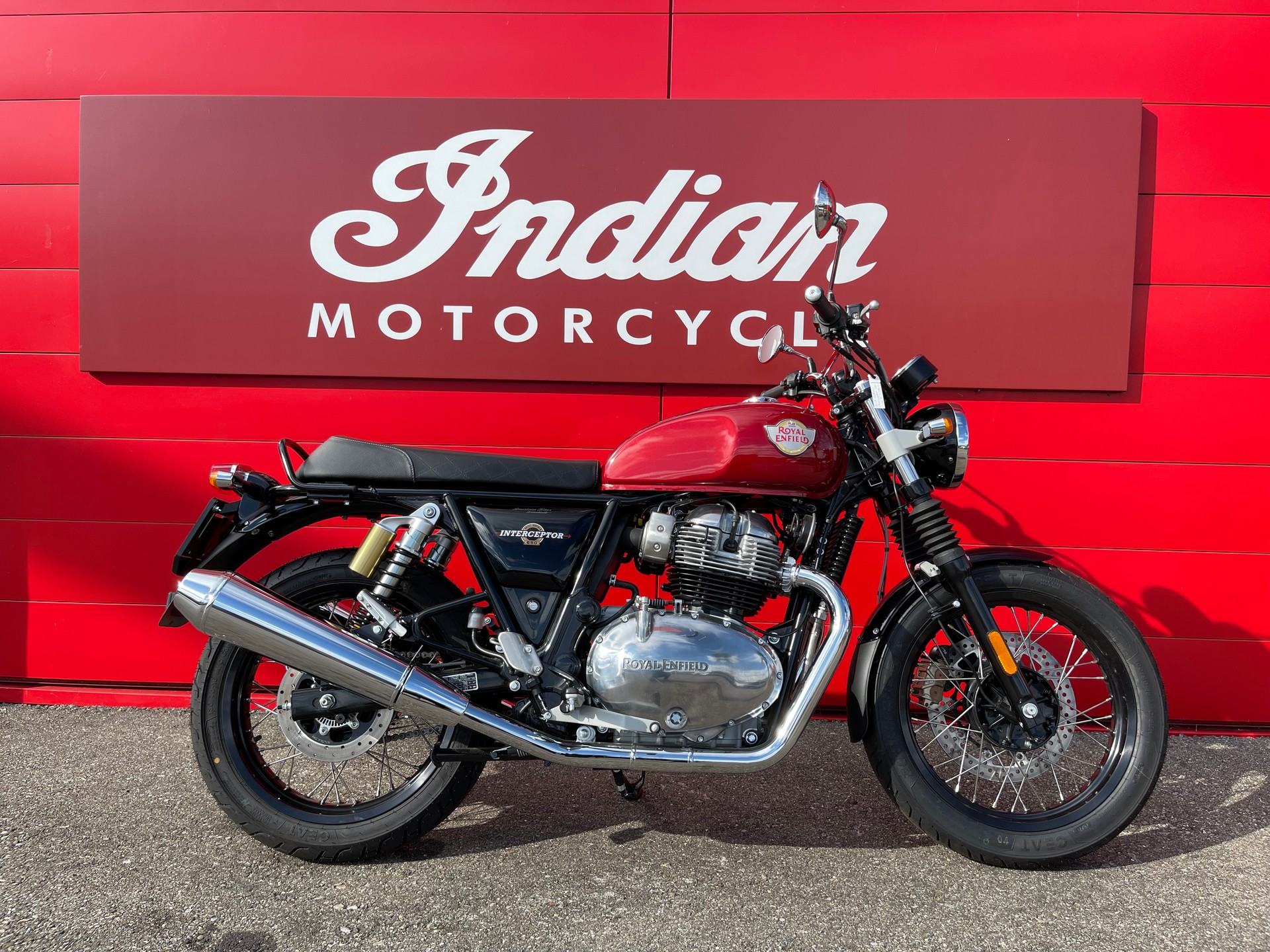 ROYAL ENFIELD Interceptor 650 Standard-image-0