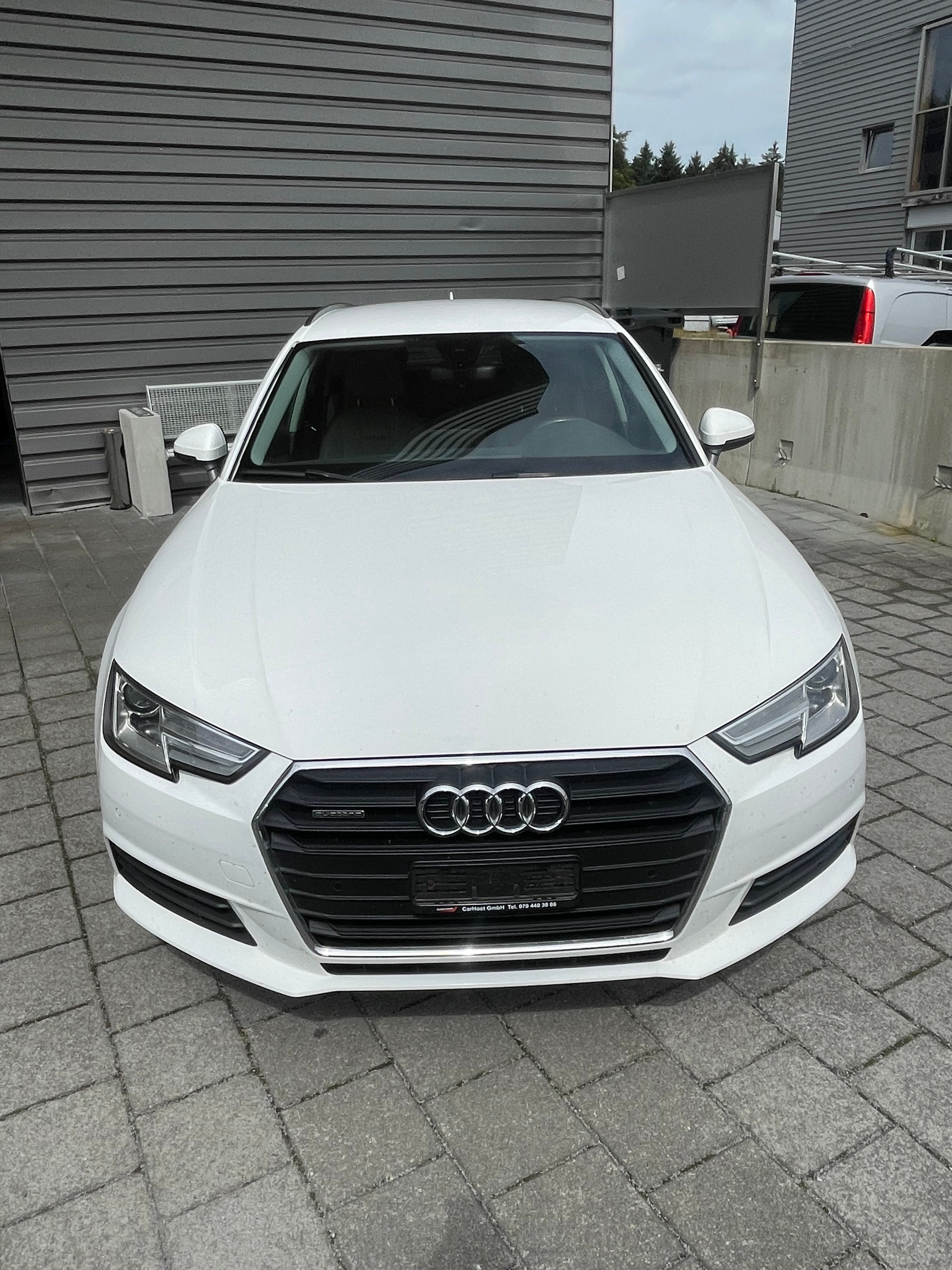 AUDI A4 Avant 40 TDI Design quattro S-tronic-image-1
