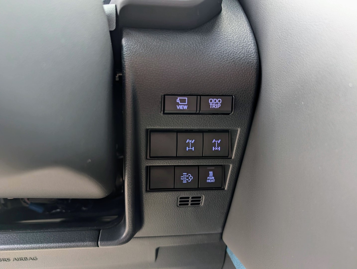 TOYOTA LAND CRUISER 300 GR SPORT V6 Diesel-image-12