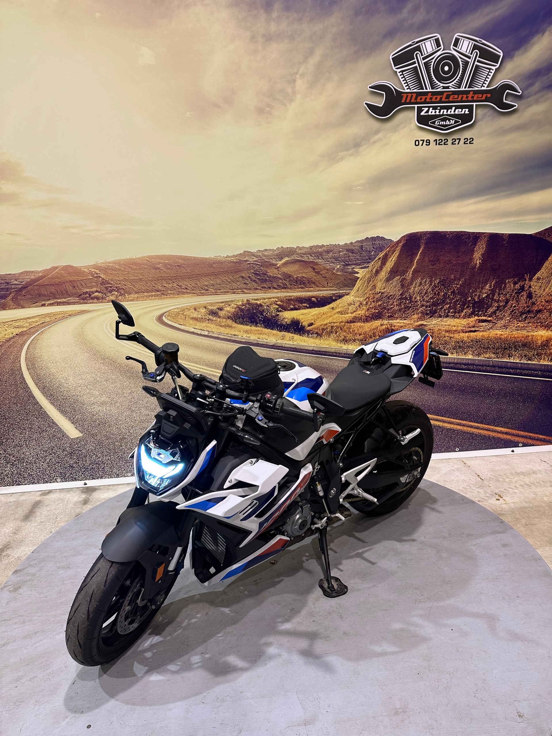 BMW M 1000 R Akrapovic-image-3