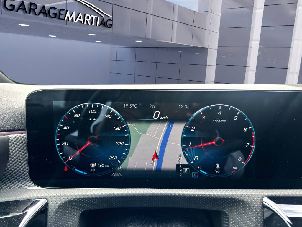 MERCEDES-BENZ A 200 Progressive-image-13