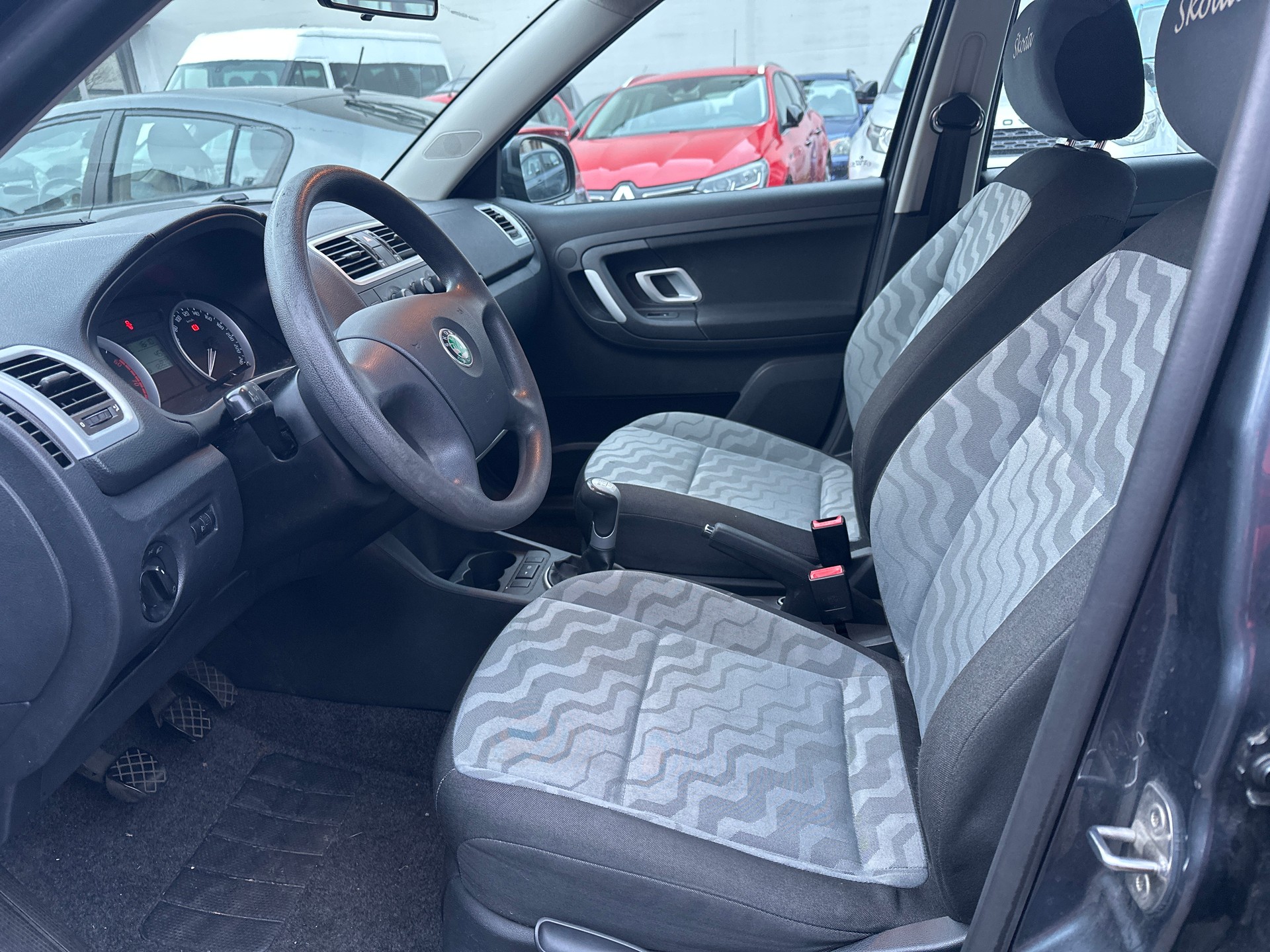 SKODA FABIA-image-8
