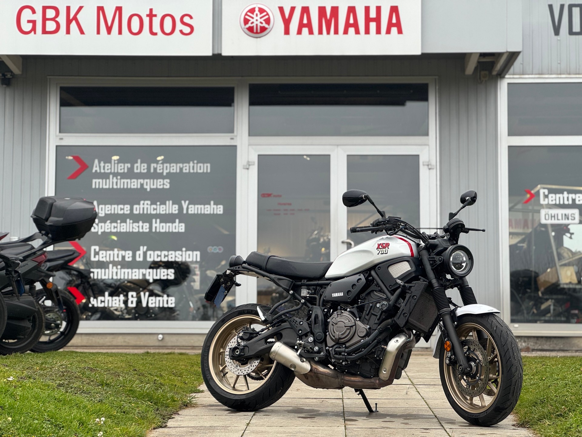 YAMAHA XSR 700 XTribute-image-0