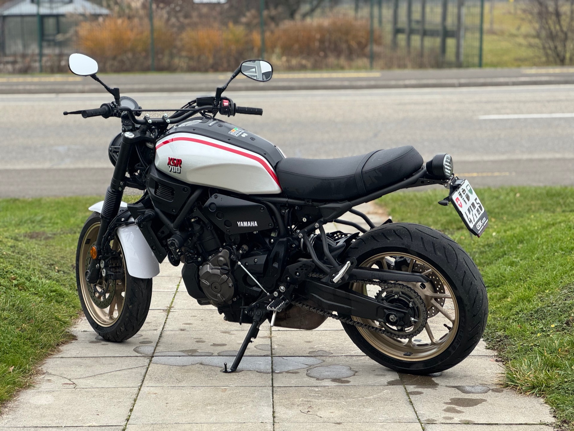 YAMAHA XSR 700 XTribute-image-3