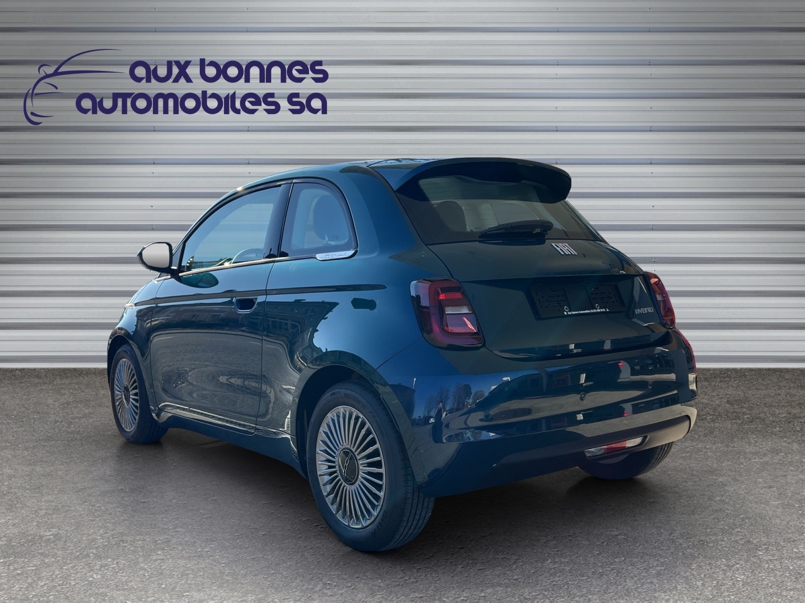 FIAT 500 1.0 Hybrid Torino-showroom-element-1