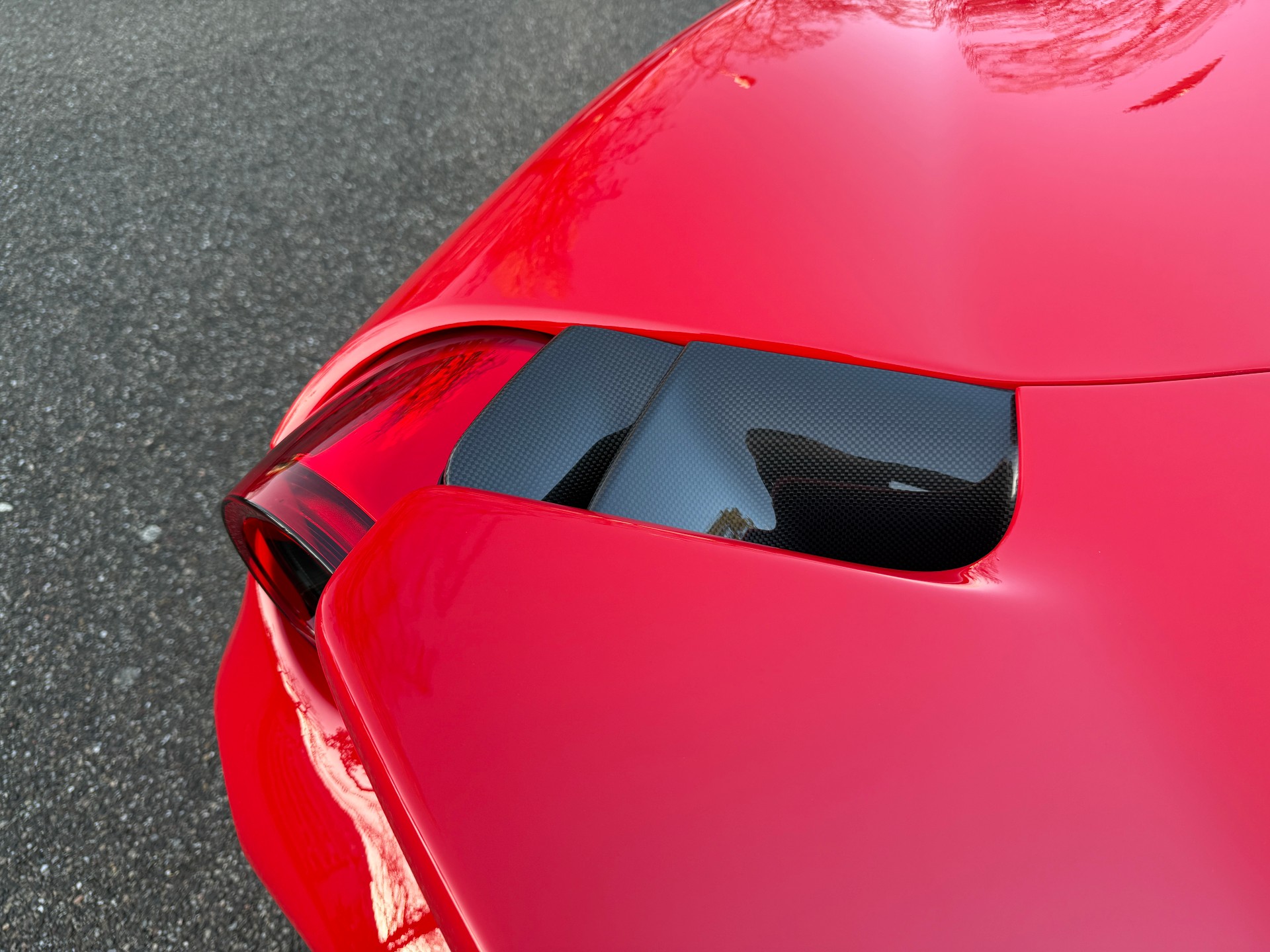 FERRARI 488 Pista 3.9 V8-image-16