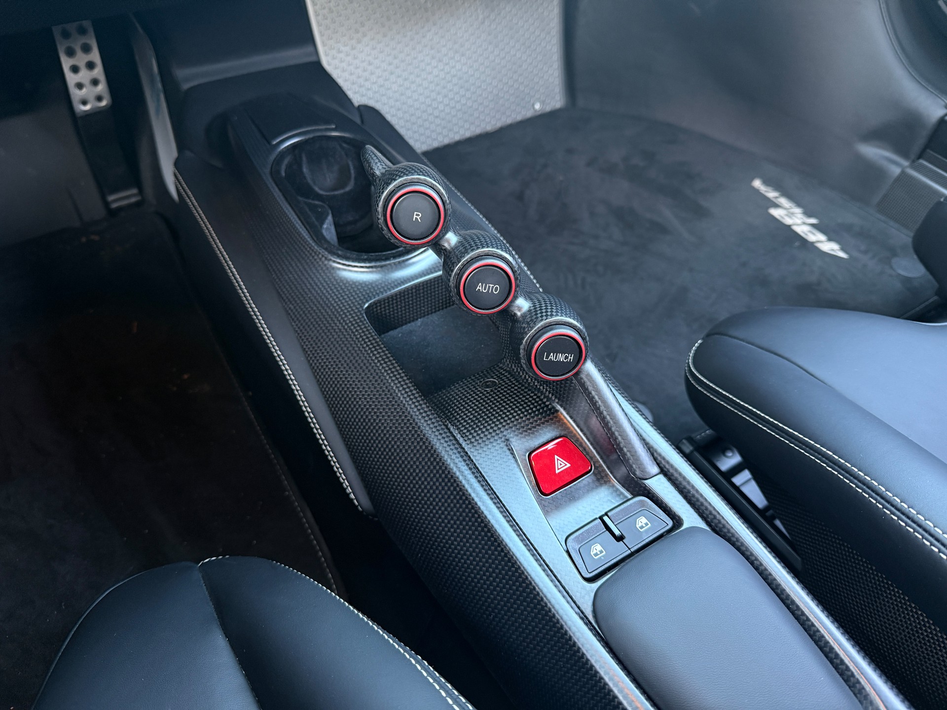 FERRARI 488 Pista 3.9 V8-image-10