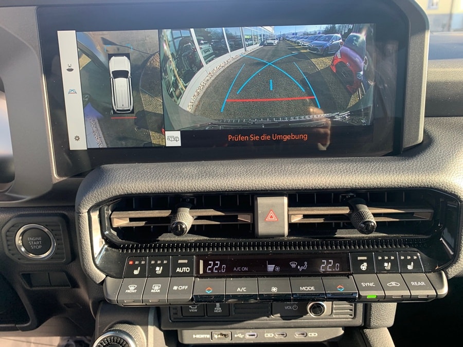 TOYOTA Land Cruiser 2.8TD Invincible-image-12