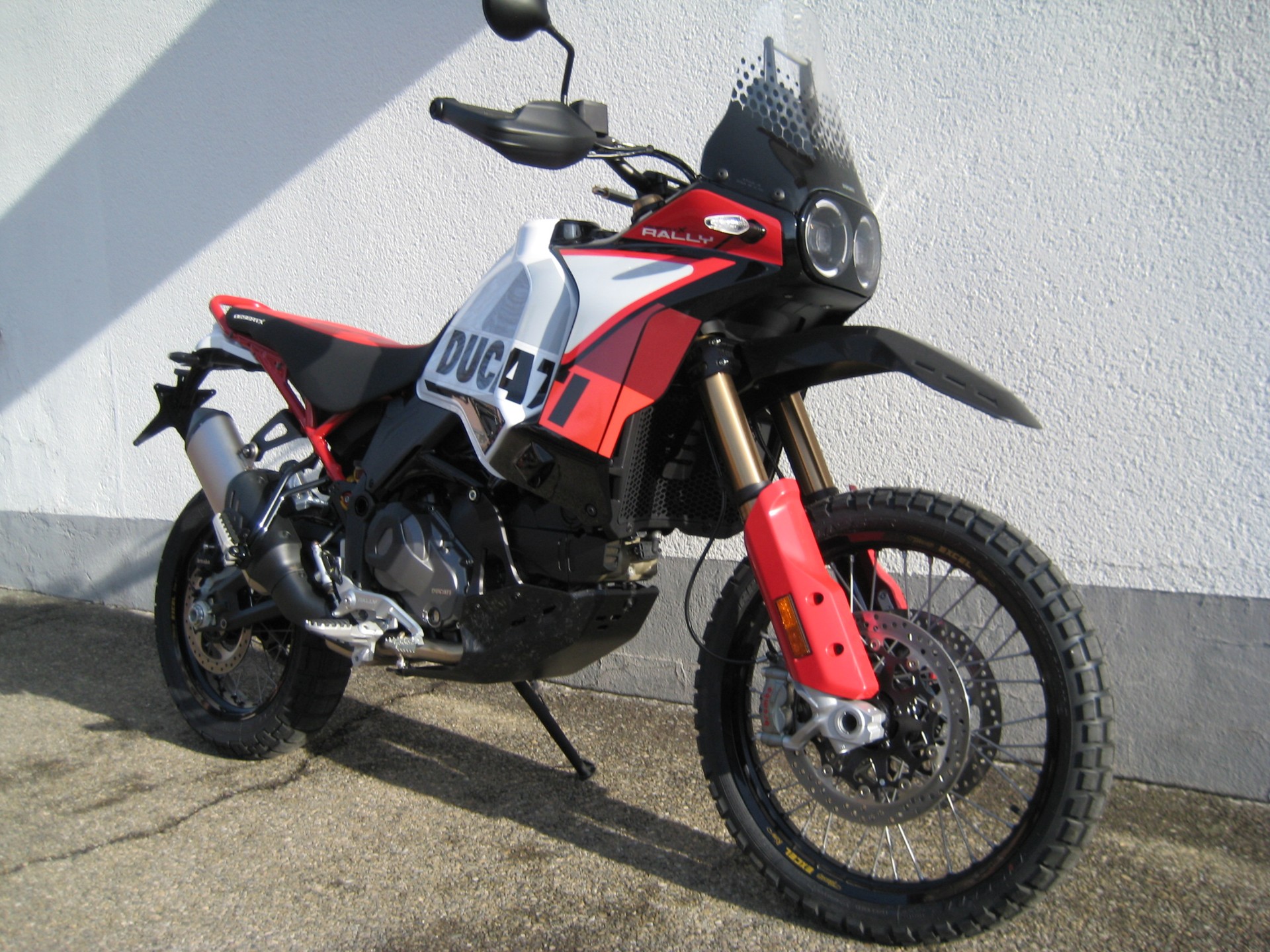 DUCATI Desert X Rally-image-2