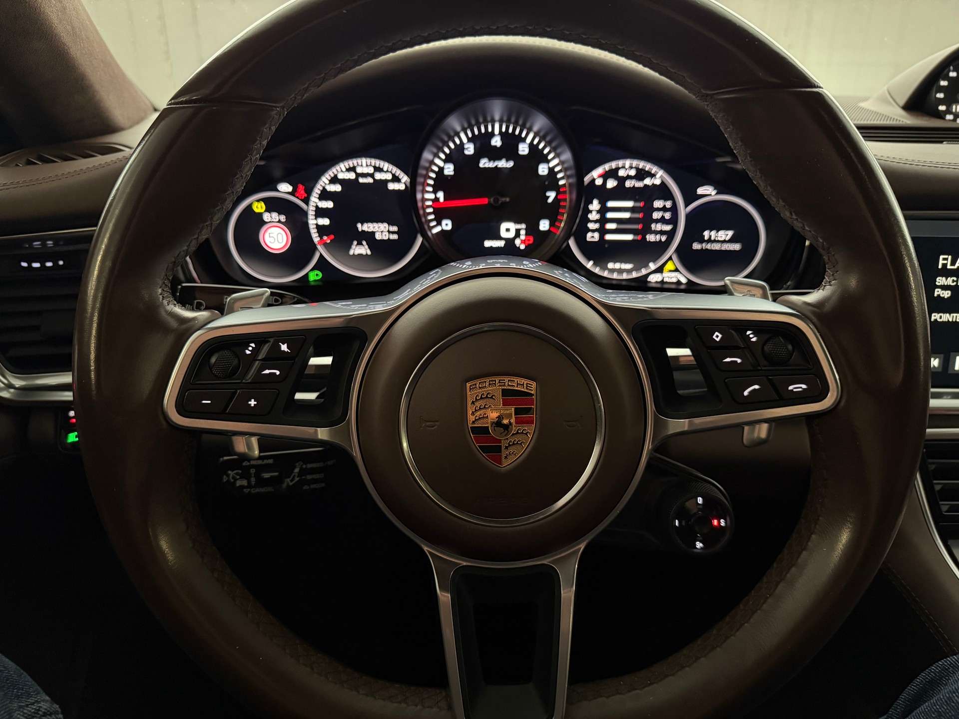 PORSCHE Panamera Turbo Sport Turismo PDK-image-23
