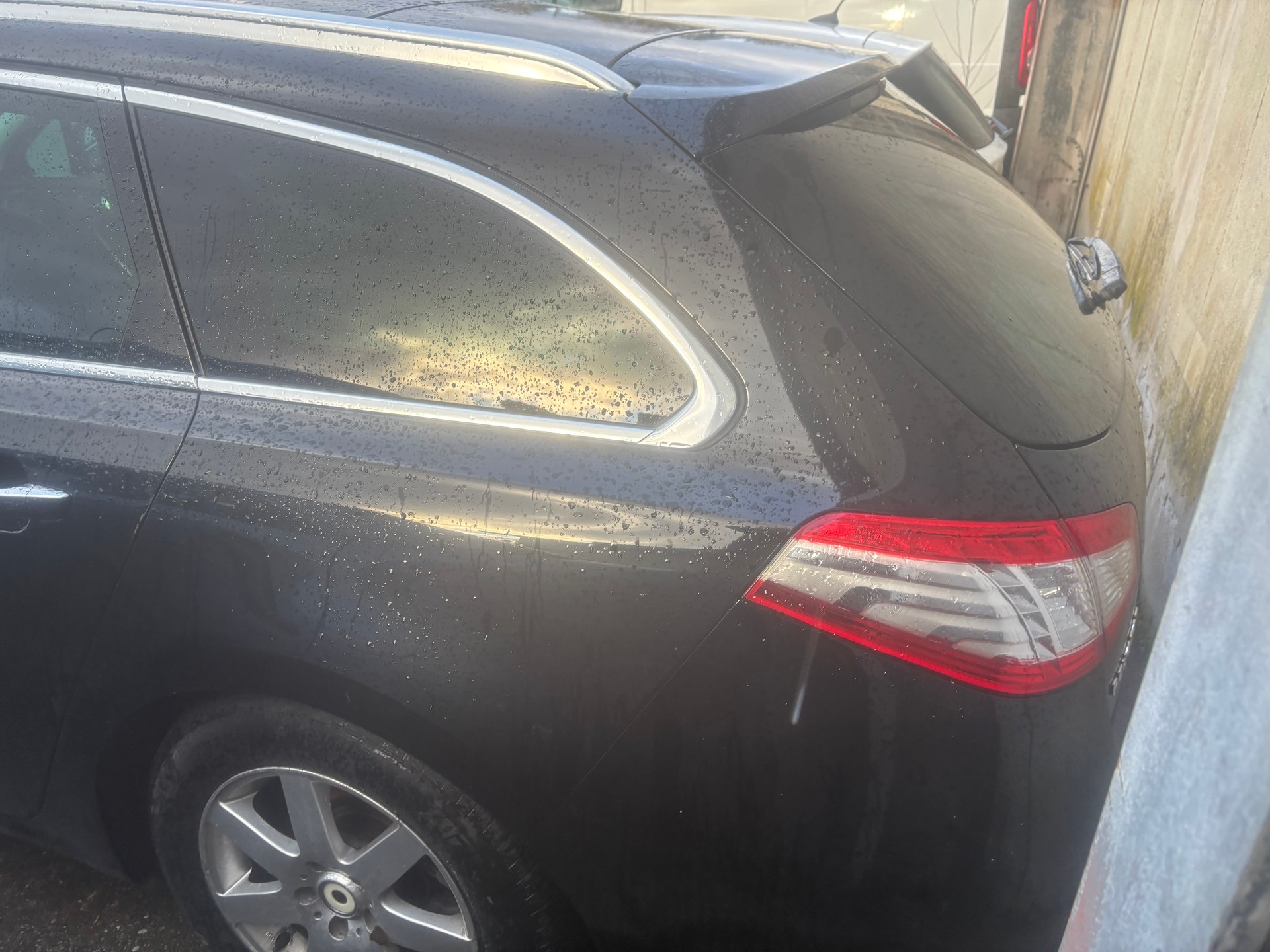 PEUGEOT 508 SW 1.6 16V T Allure-image-6