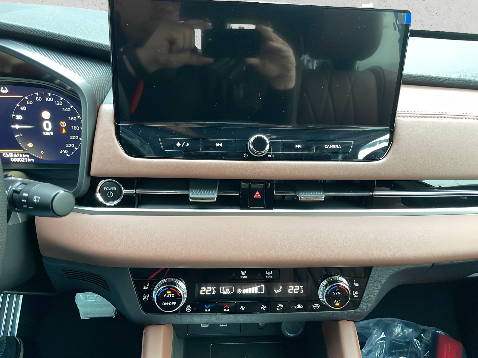 MITSUBISHI Outlander 2.4 PHEV Instyle+ 4x4-image-11