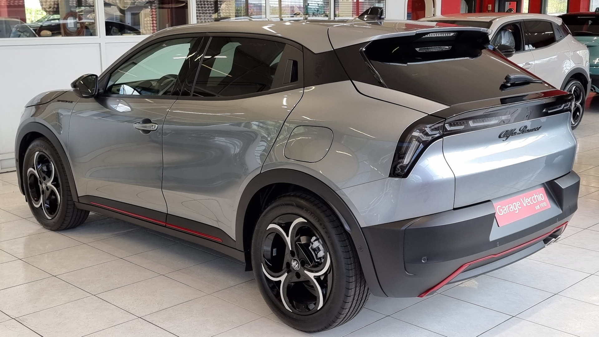 ALFA ROMEO Junior 1.2 Ibrida Speciale-showroom-element-3