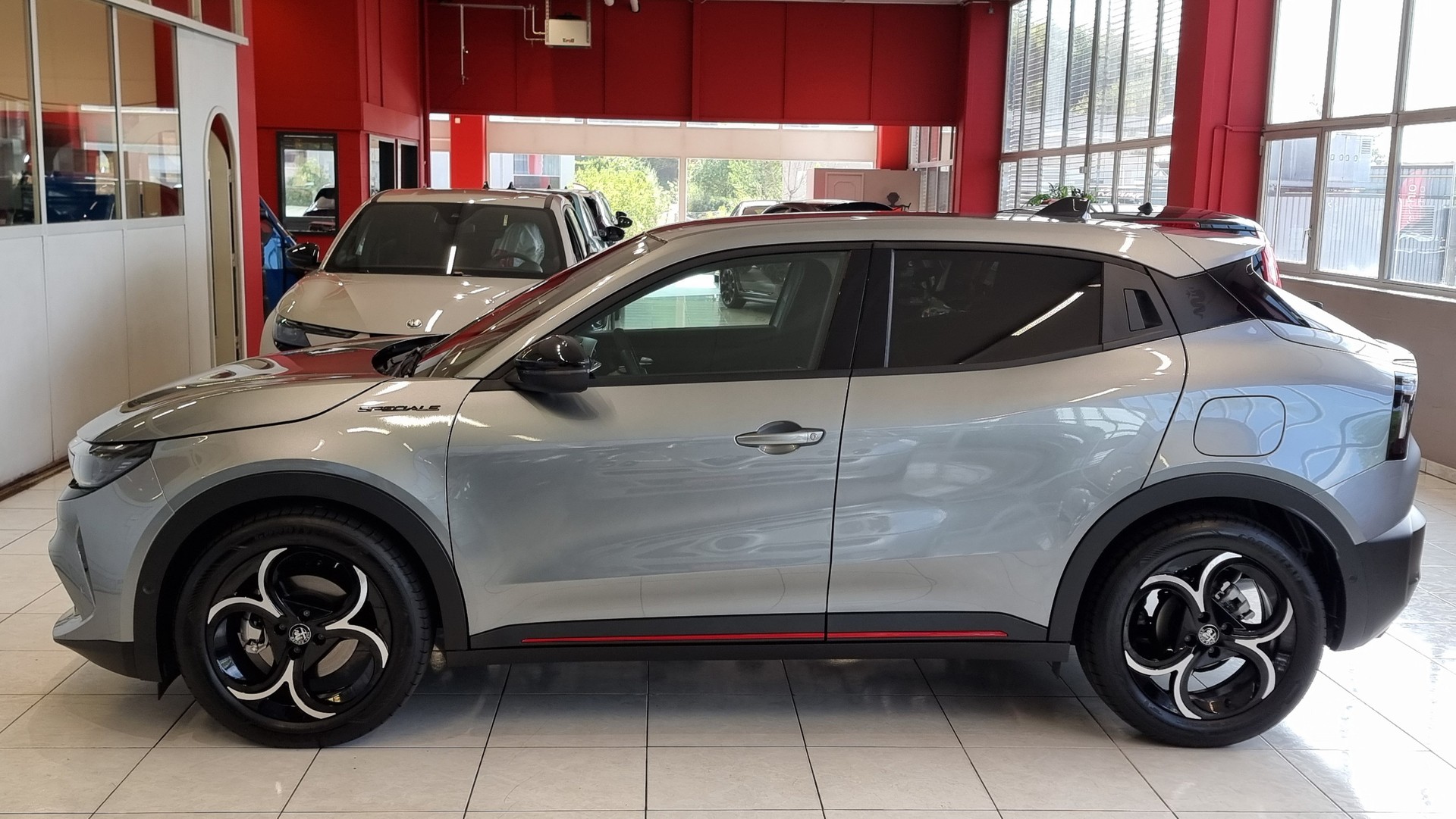 ALFA ROMEO Junior 1.2 Ibrida Speciale-showroom-element-2