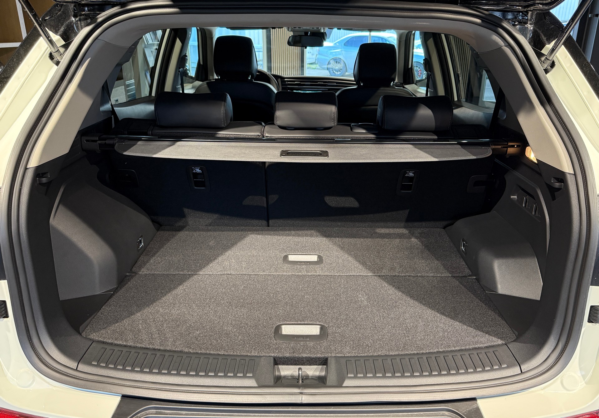 KGM-SsangYong Korando 1.5 T GDI Steel 4WD Automat-image-14