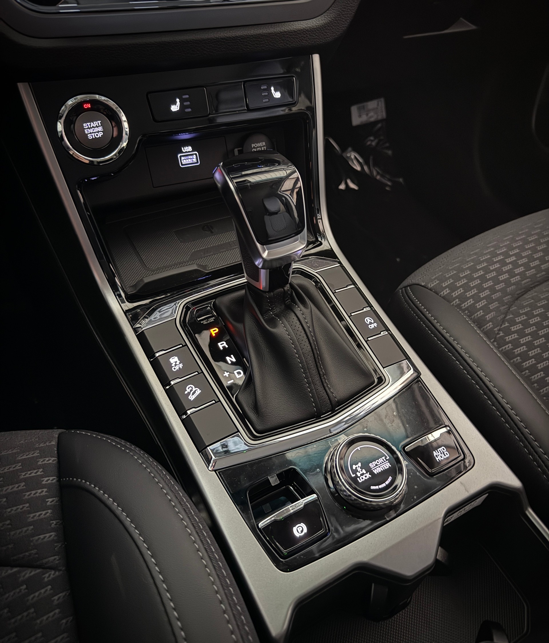 KGM-SsangYong Korando 1.5 T GDI Steel 4WD Automat-image-8