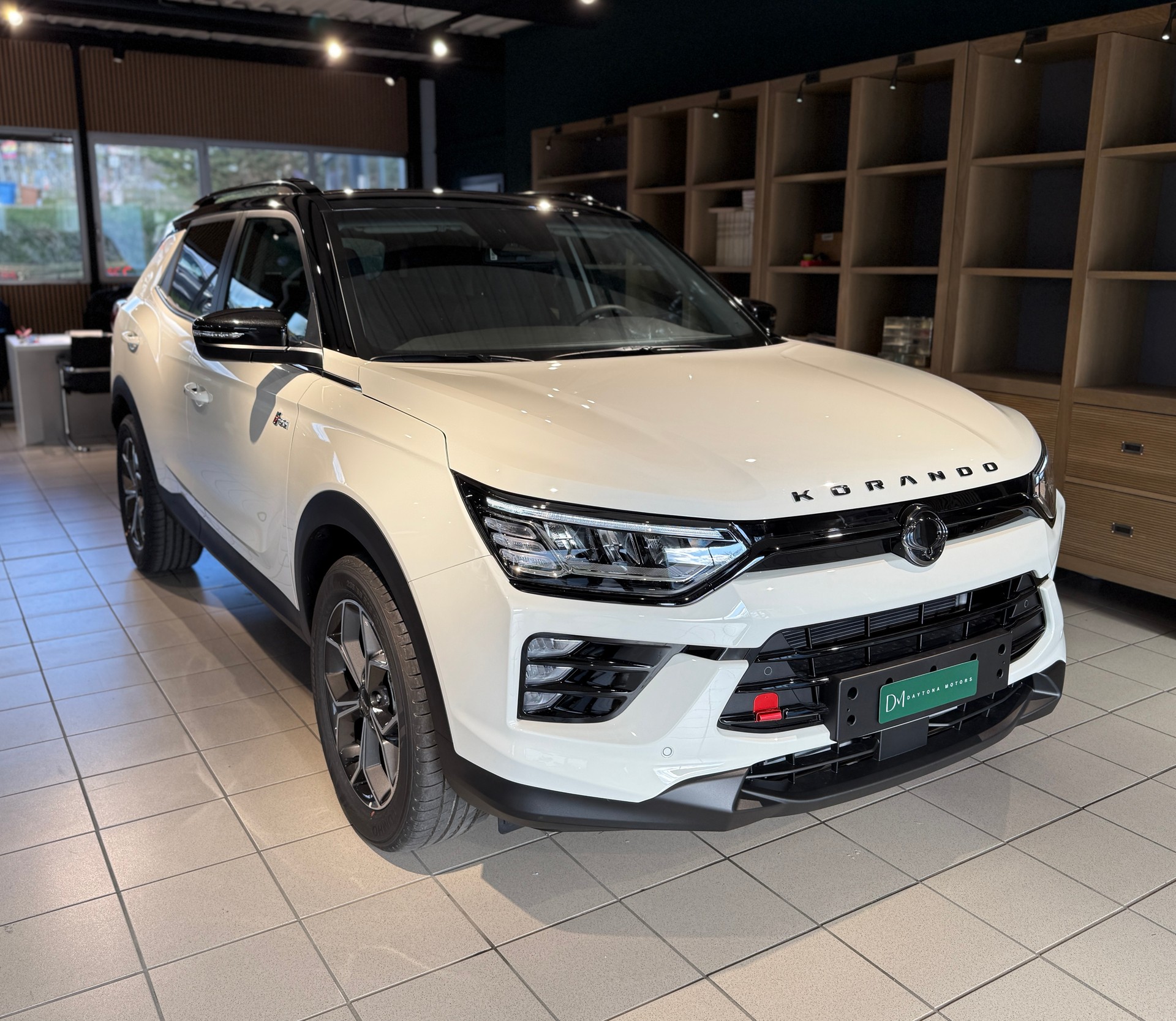 KGM-SsangYong Korando 1.5 T GDI Steel 4WD Automat-showroom-element-1
