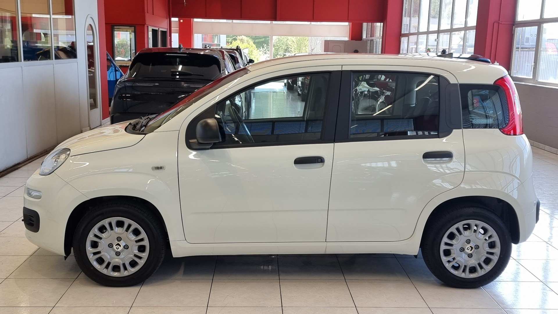 FIAT Panda 1.0 Hybrid City Life-showroom-element-2