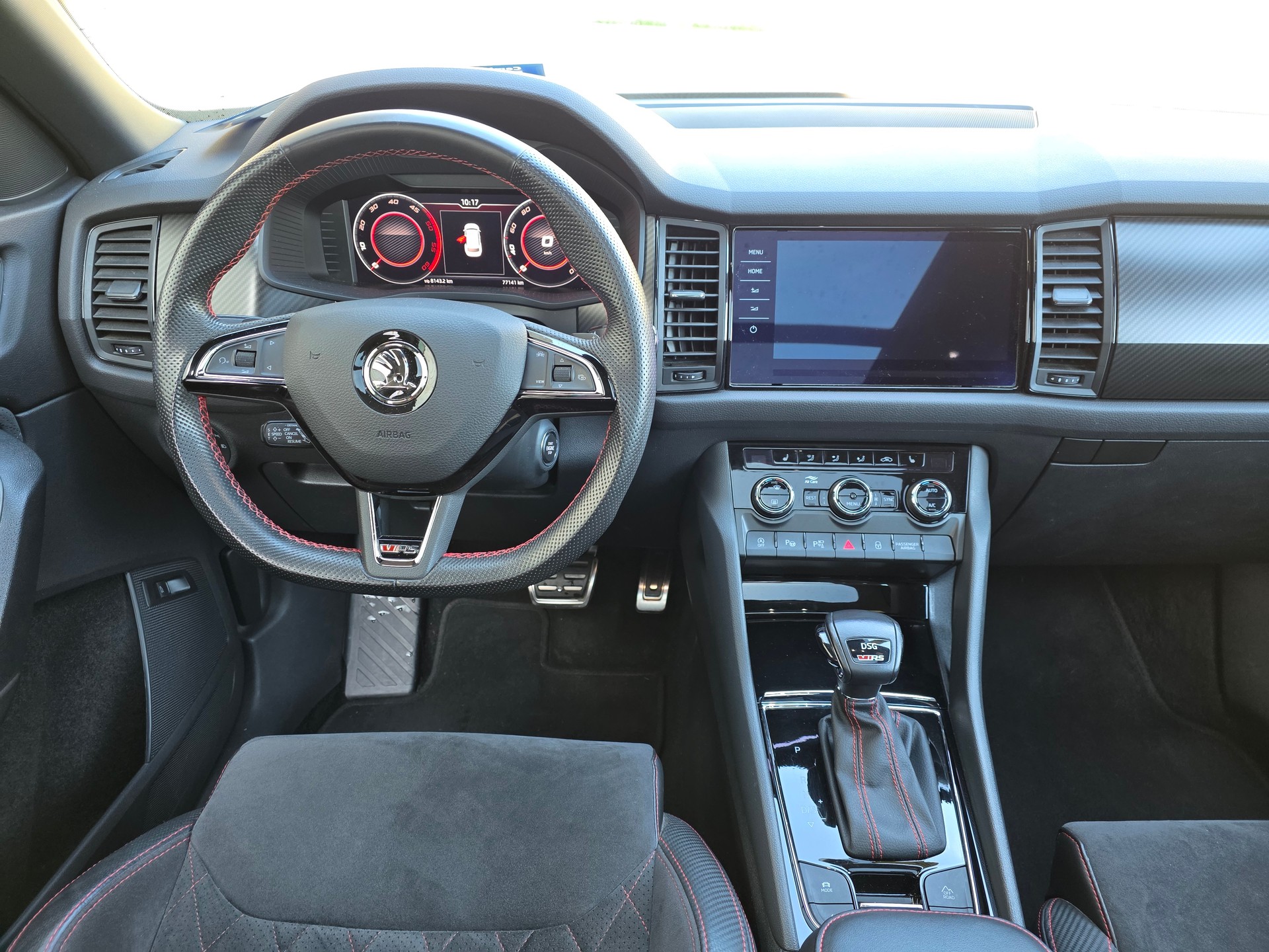 SKODA Kodiaq 2.0 Bi-TDI SCR RS 4x4 DSG-image-17